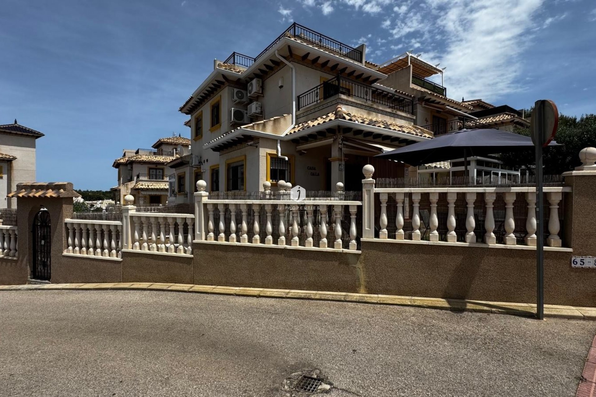 Z drugiej ręki - Szalet -
Orihuela Costa - Costa Blanca