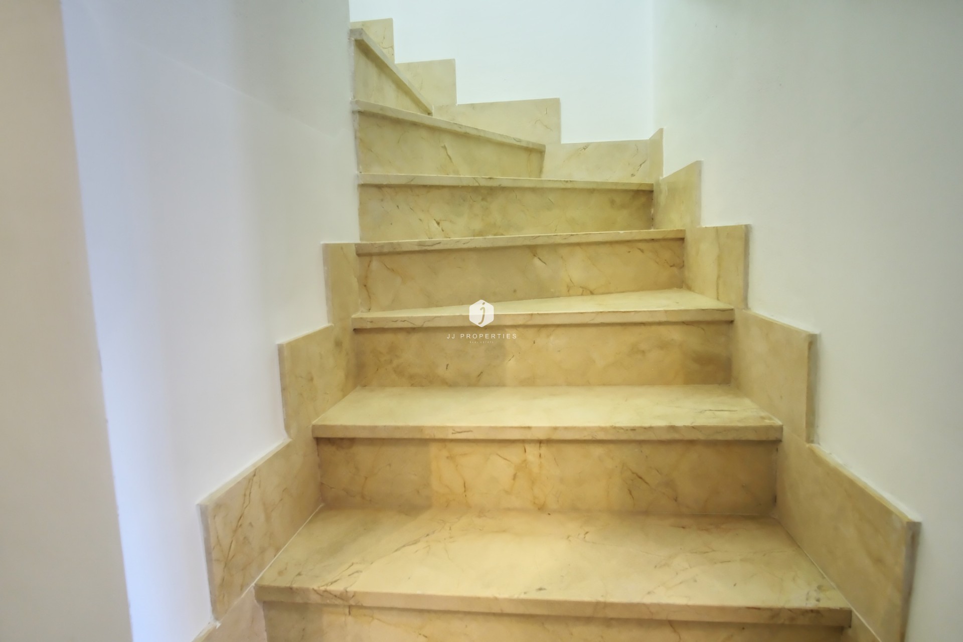 Z drugiej ręki - Szalet -
Orihuela Costa - Costa Blanca