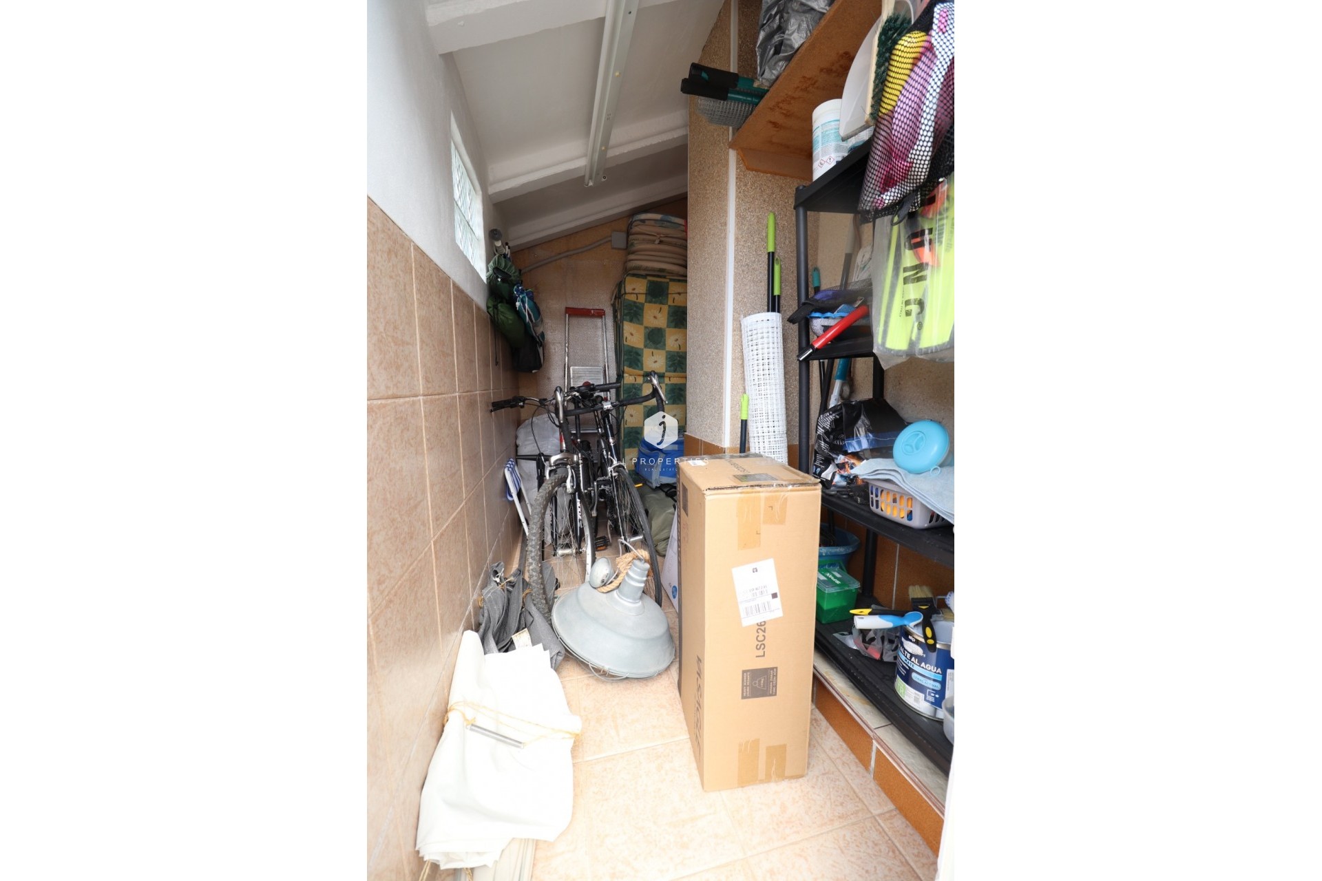 Z drugiej ręki - Szalet -
Orihuela Costa - Costa Blanca