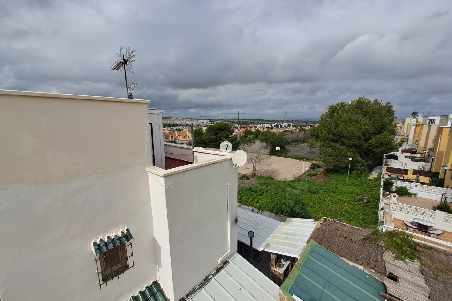 Z drugiej ręki - Szalet -
Orihuela Costa - Costa Blanca