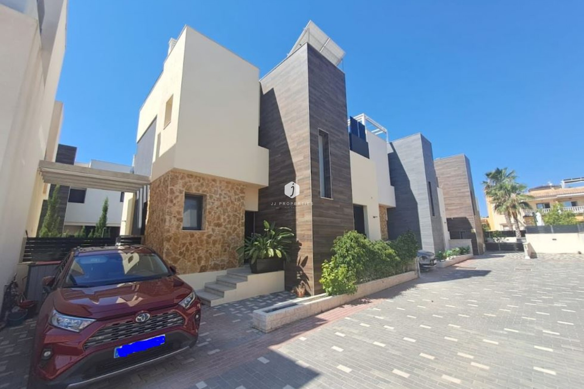 Z drugiej ręki - Szalet -
Orihuela Costa - Costa Blanca