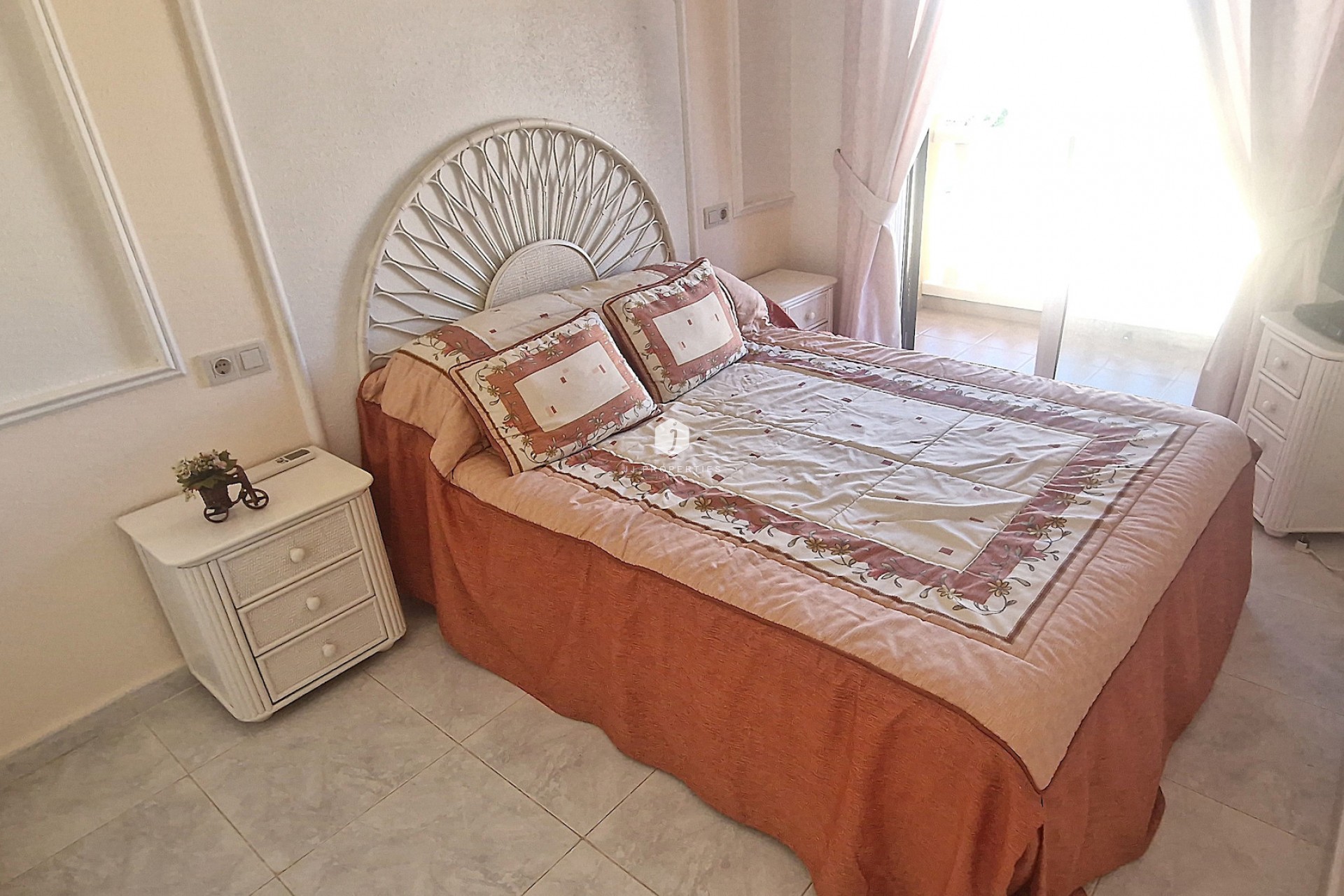 Z drugiej ręki - Szalet -
Orihuela Costa - Costa Blanca