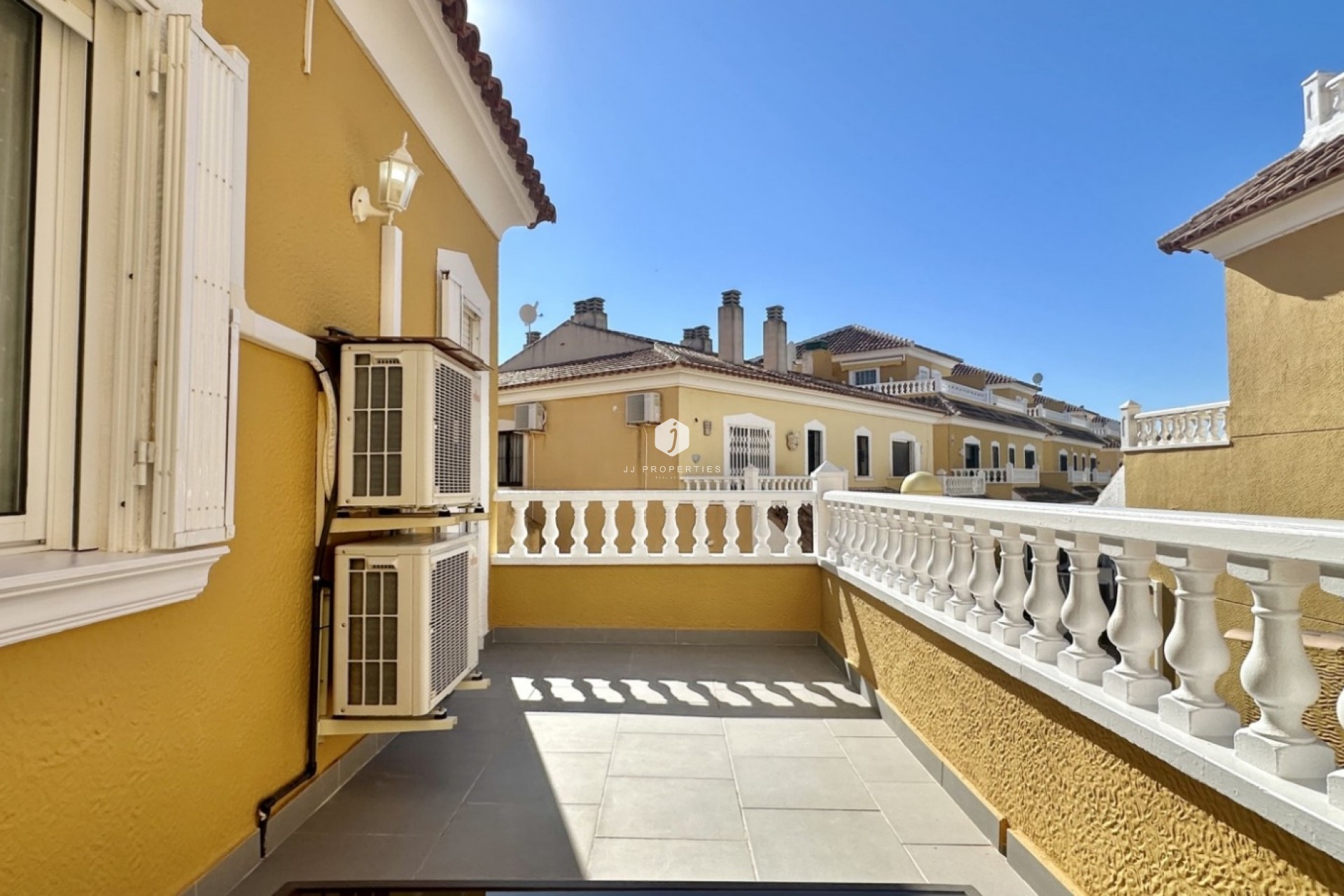 Z drugiej ręki - Szalet -
Orihuela Costa - Costa Blanca