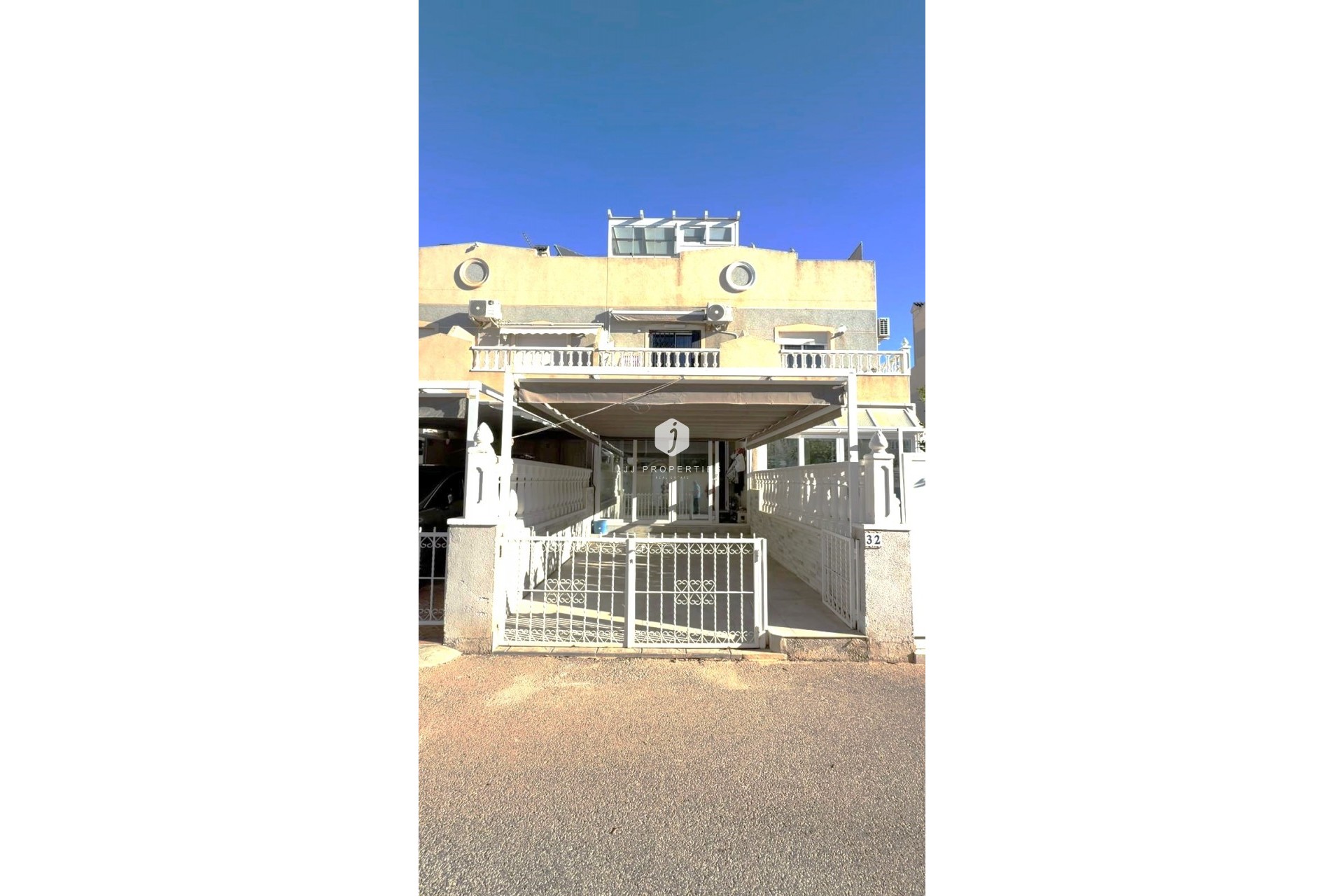 Z drugiej ręki - Szalet -
Orihuela Costa - Costa Blanca