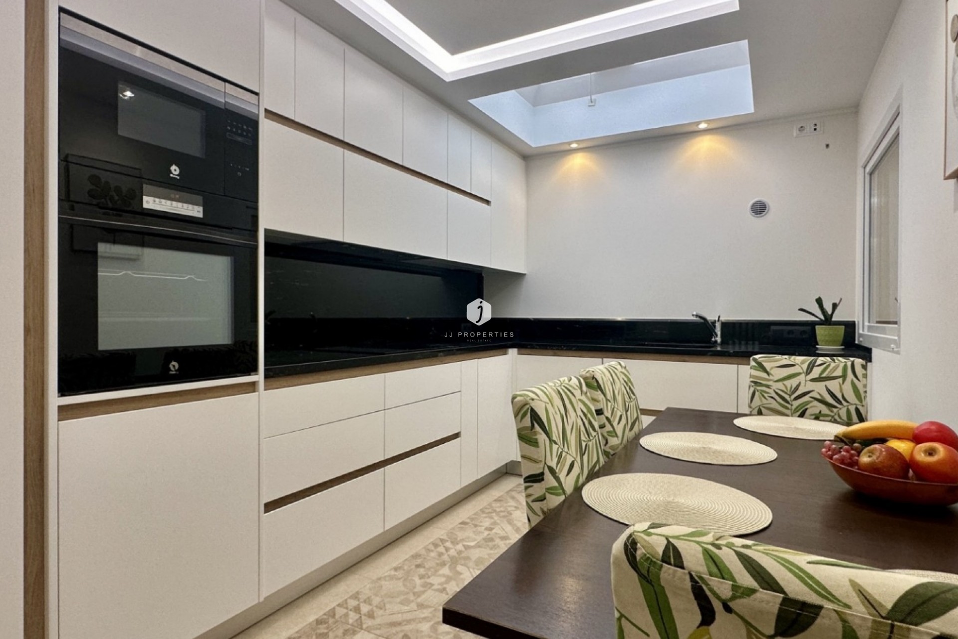 Z drugiej ręki - Szalet -
Orihuela Costa - Costa Blanca