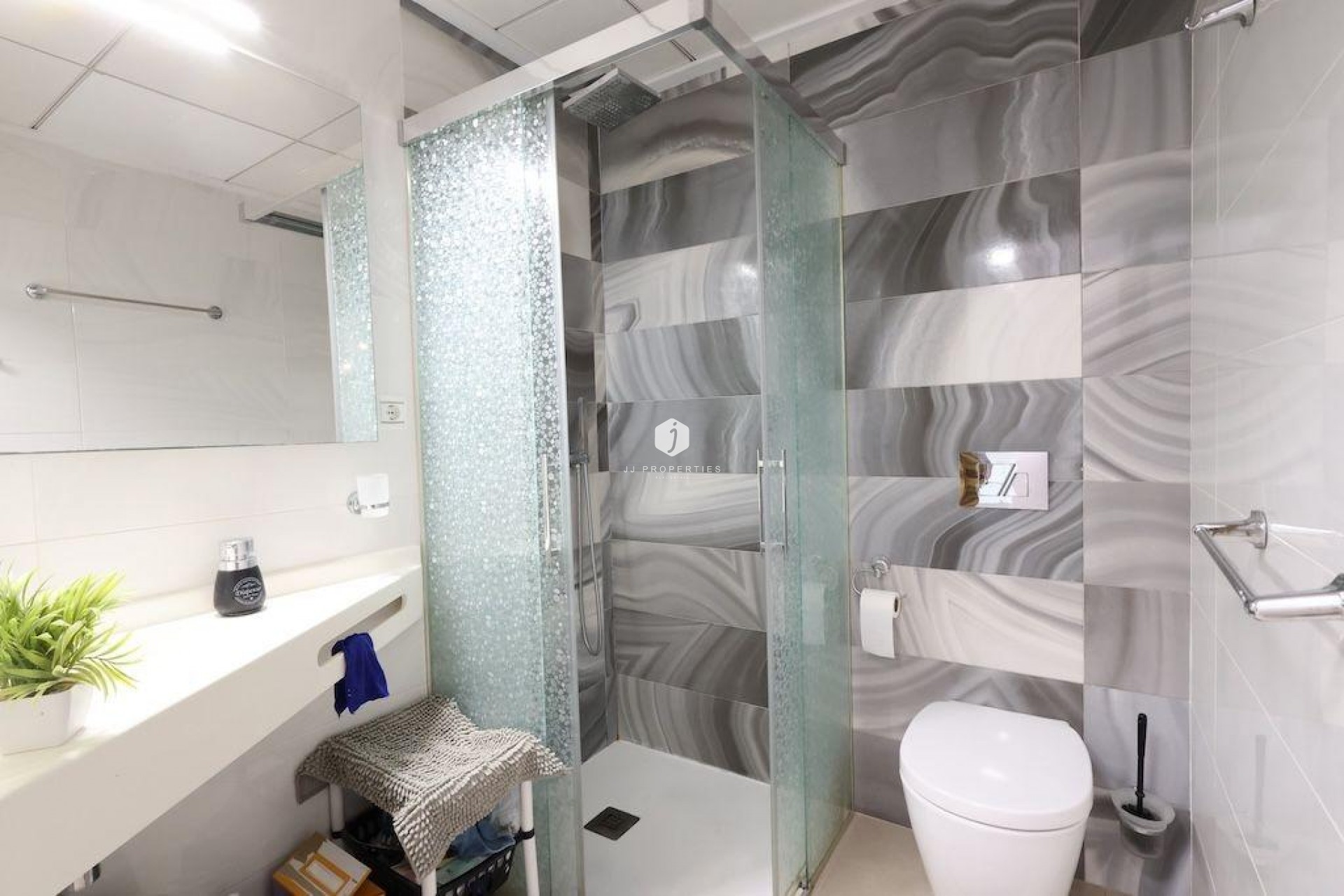 Z drugiej ręki - Szalet -
Orihuela Costa - Costa Blanca