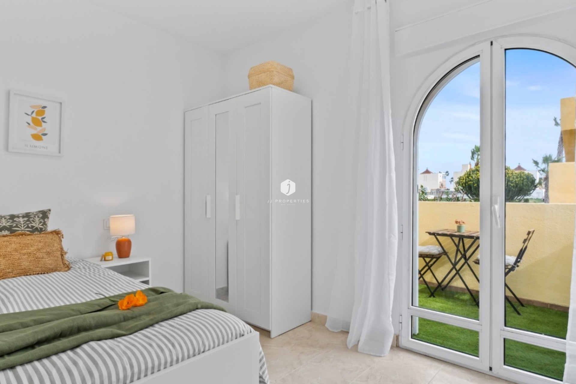 Z drugiej ręki - Szalet -
Orihuela Costa - Costa Blanca