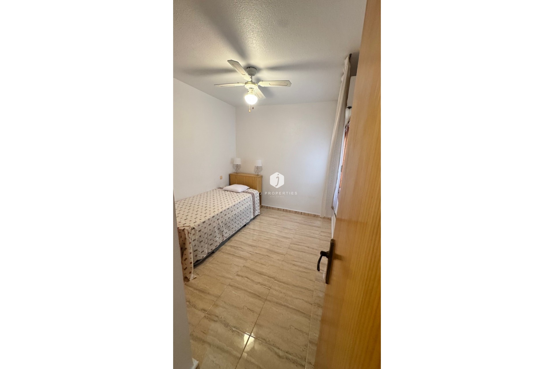 Z drugiej ręki - Szalet -
Orihuela Costa - Costa Blanca