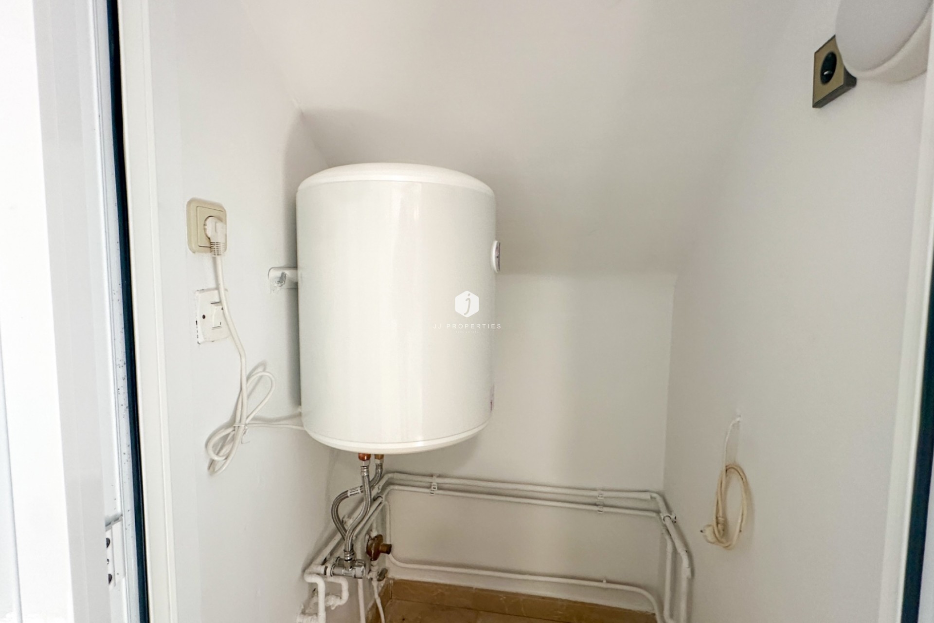 Z drugiej ręki - Szalet -
Orihuela Costa - Costa Blanca