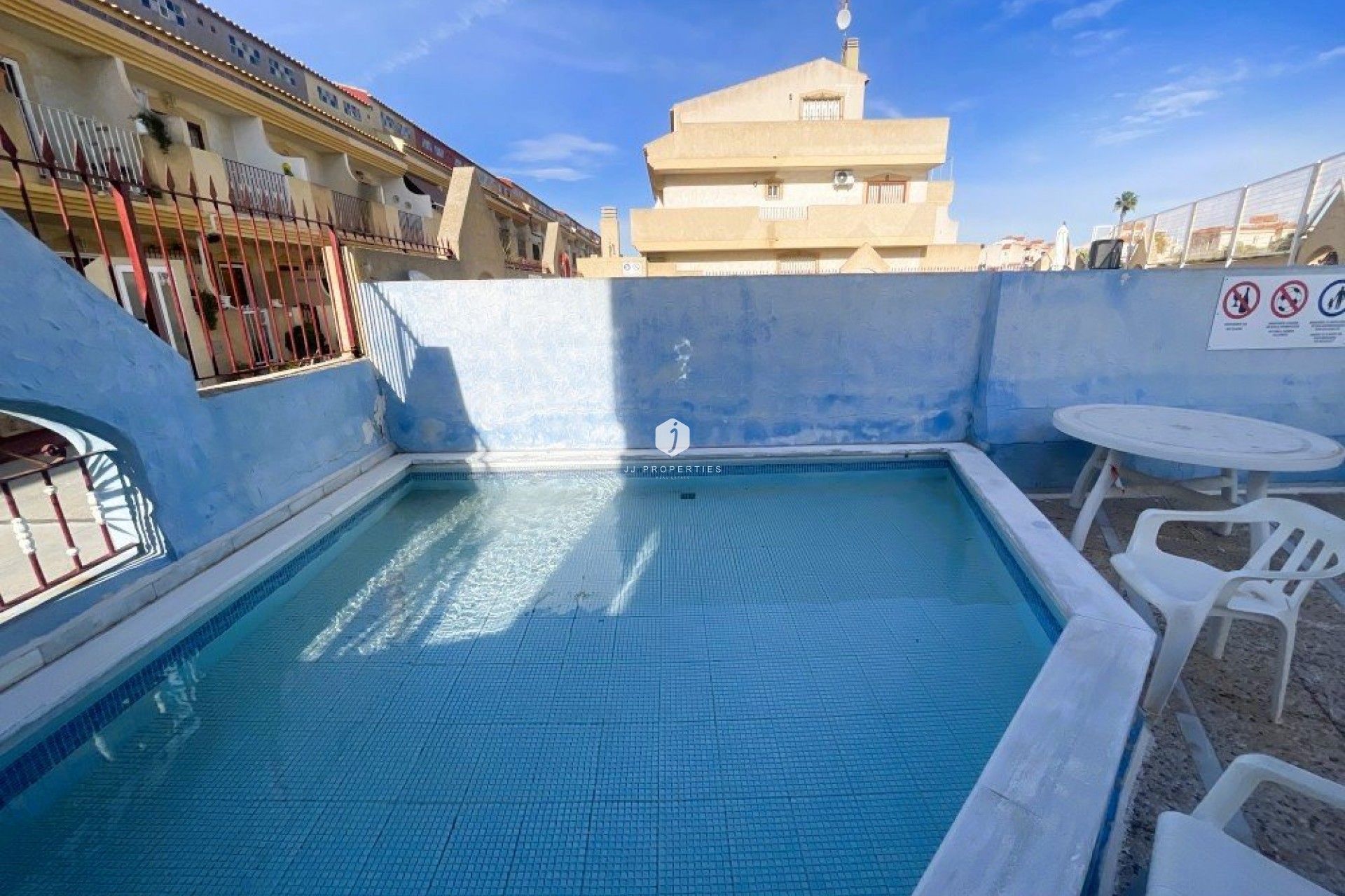 Z drugiej ręki - Szalet -
Orihuela Costa - Costa Blanca