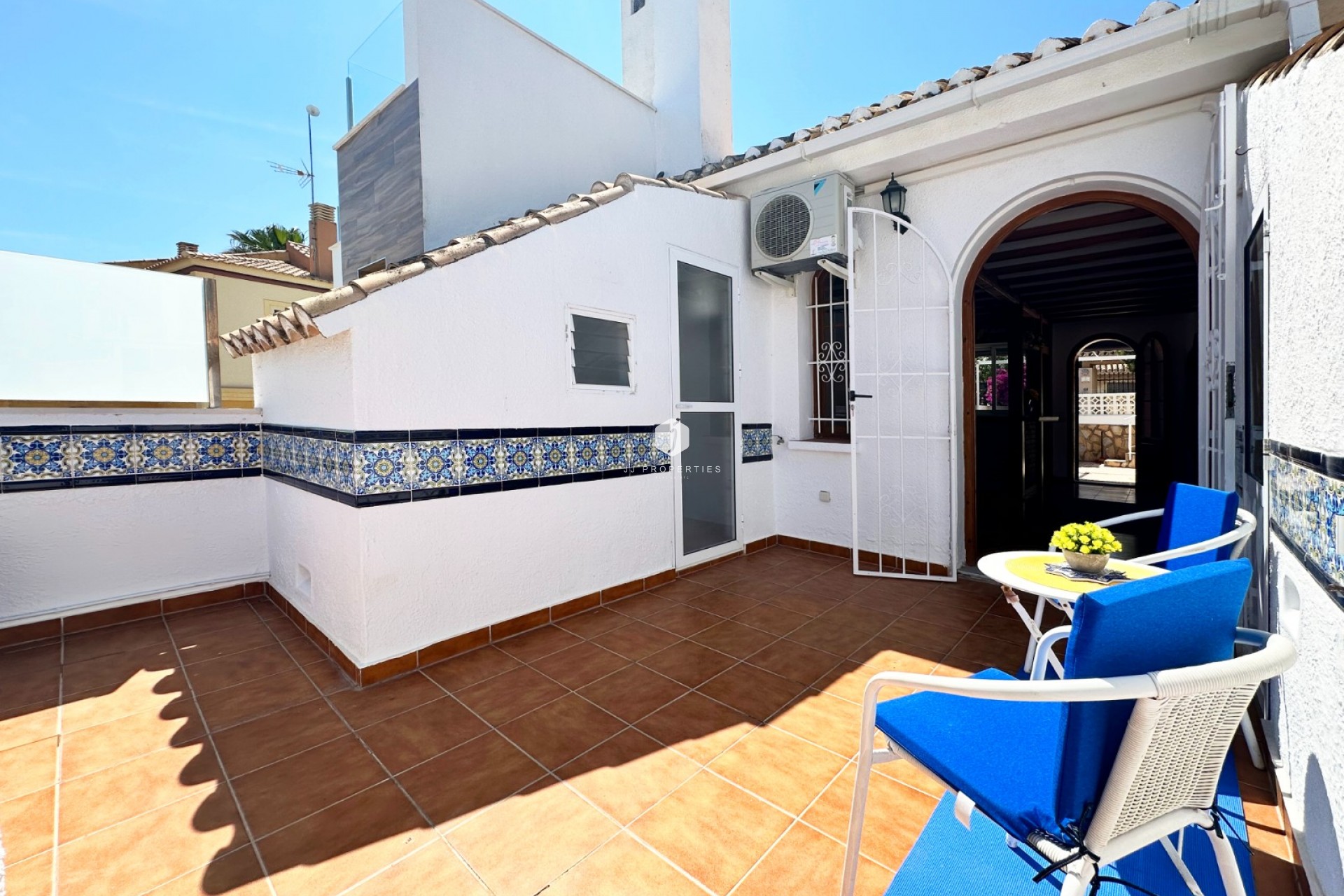 Z drugiej ręki - Szalet -
Orihuela Costa - Costa Blanca