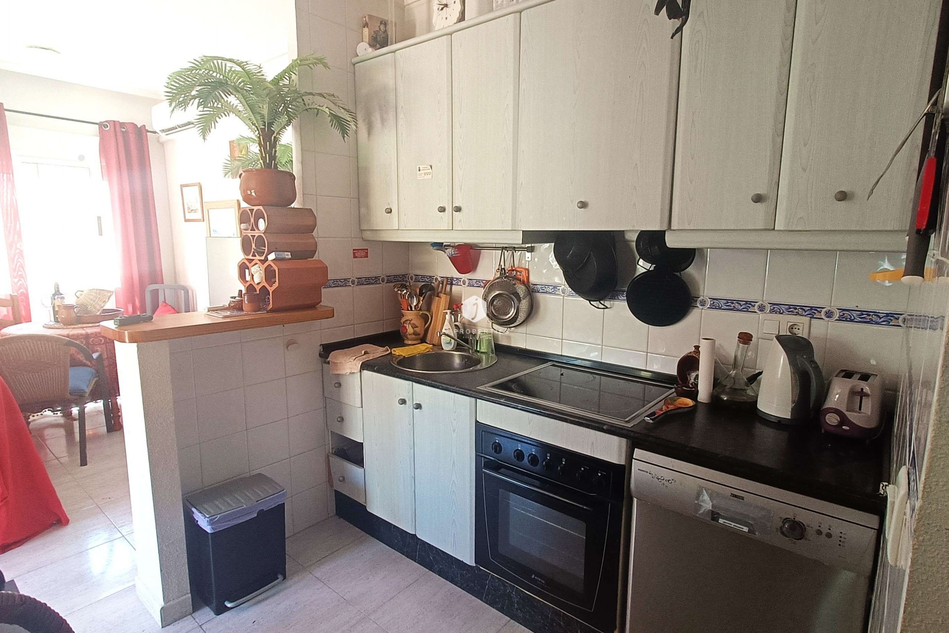 Z drugiej ręki - Szalet -
Orihuela Costa - Costa Blanca