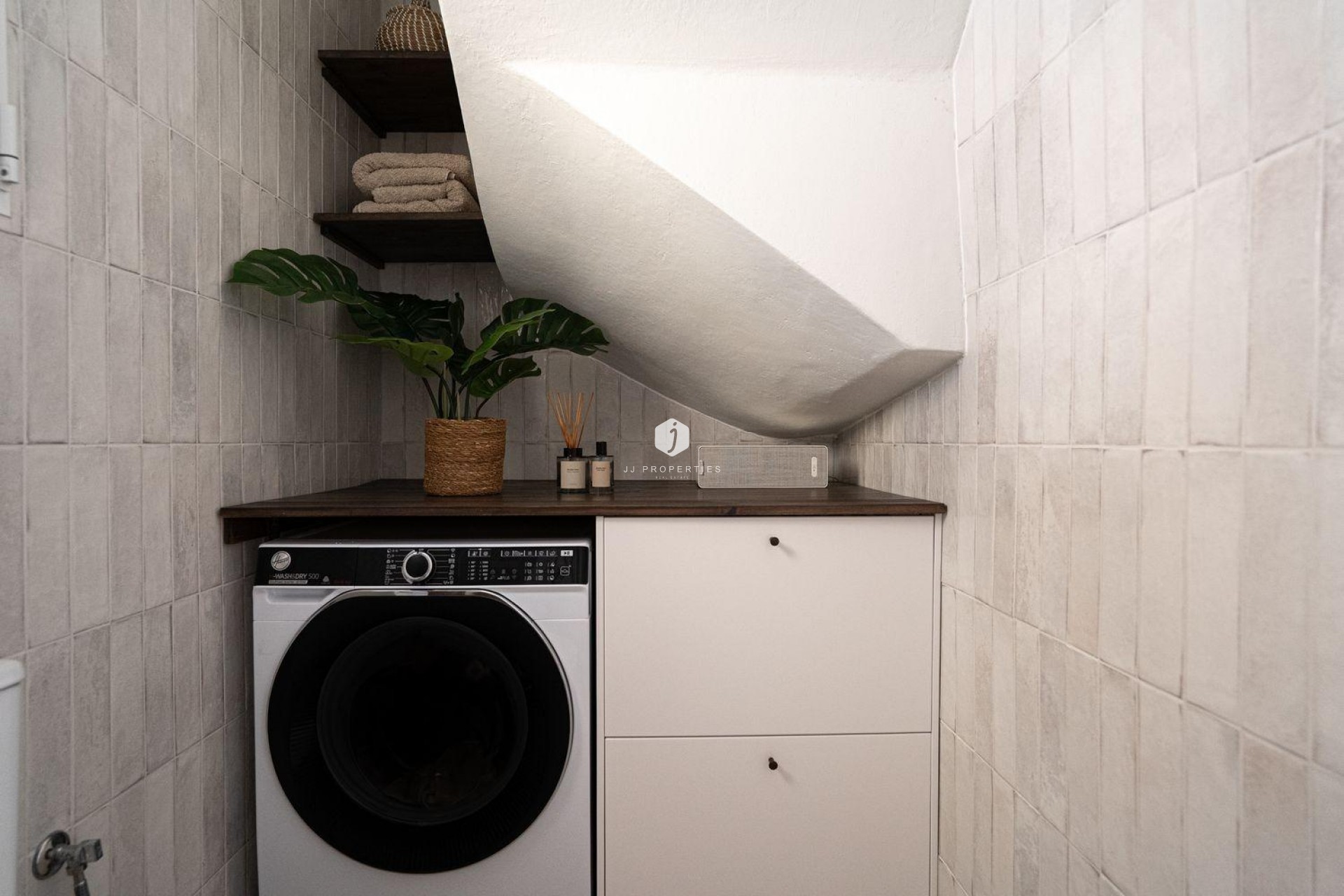 Z drugiej ręki - Szalet -
Orihuela Costa - Los Almendros-la Florida