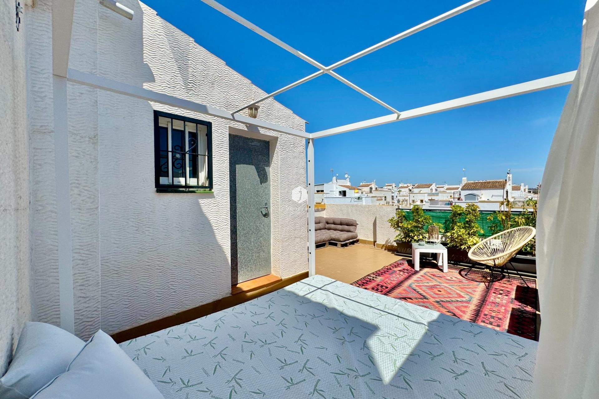 Z drugiej ręki - Szalet -
Orihuela Costa - Los Altos