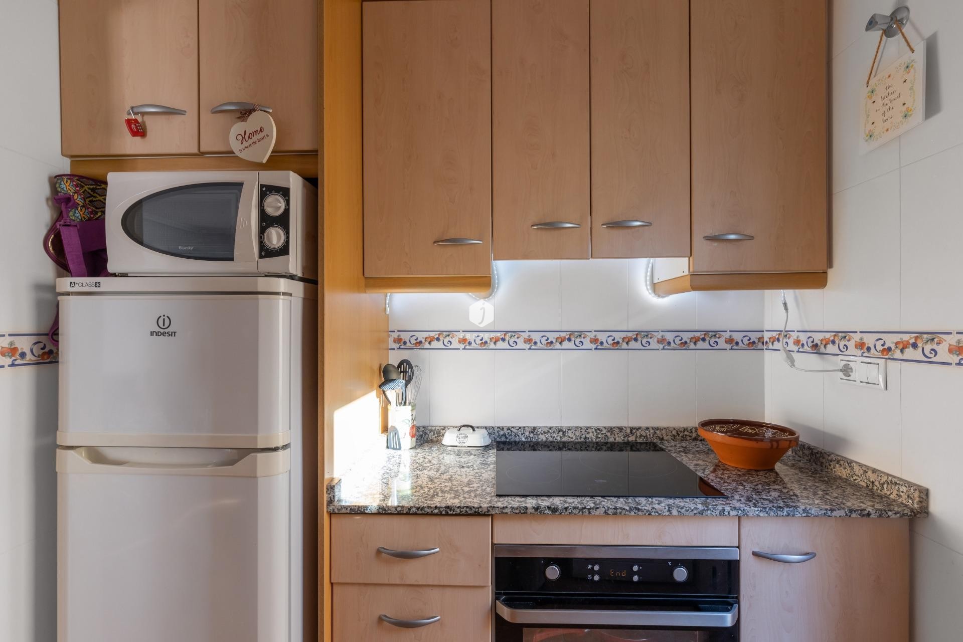 Z drugiej ręki - Szalet -
Orihuela Costa - PAU 8