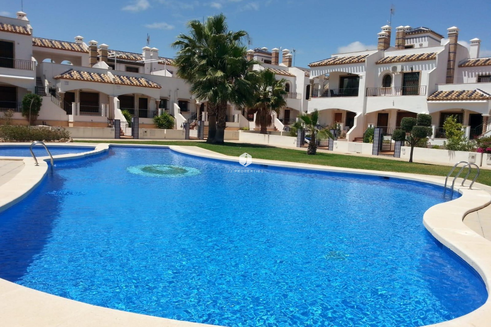 Z drugiej ręki - Szalet -
Orihuela Costa - PAU 8