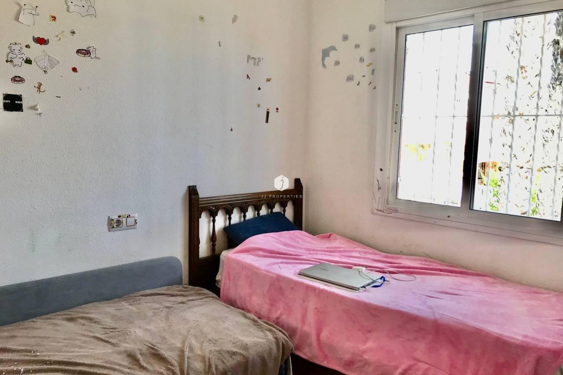 Z drugiej ręki - Szalet -
Orihuela Costa - Villamartín-las Filipinas