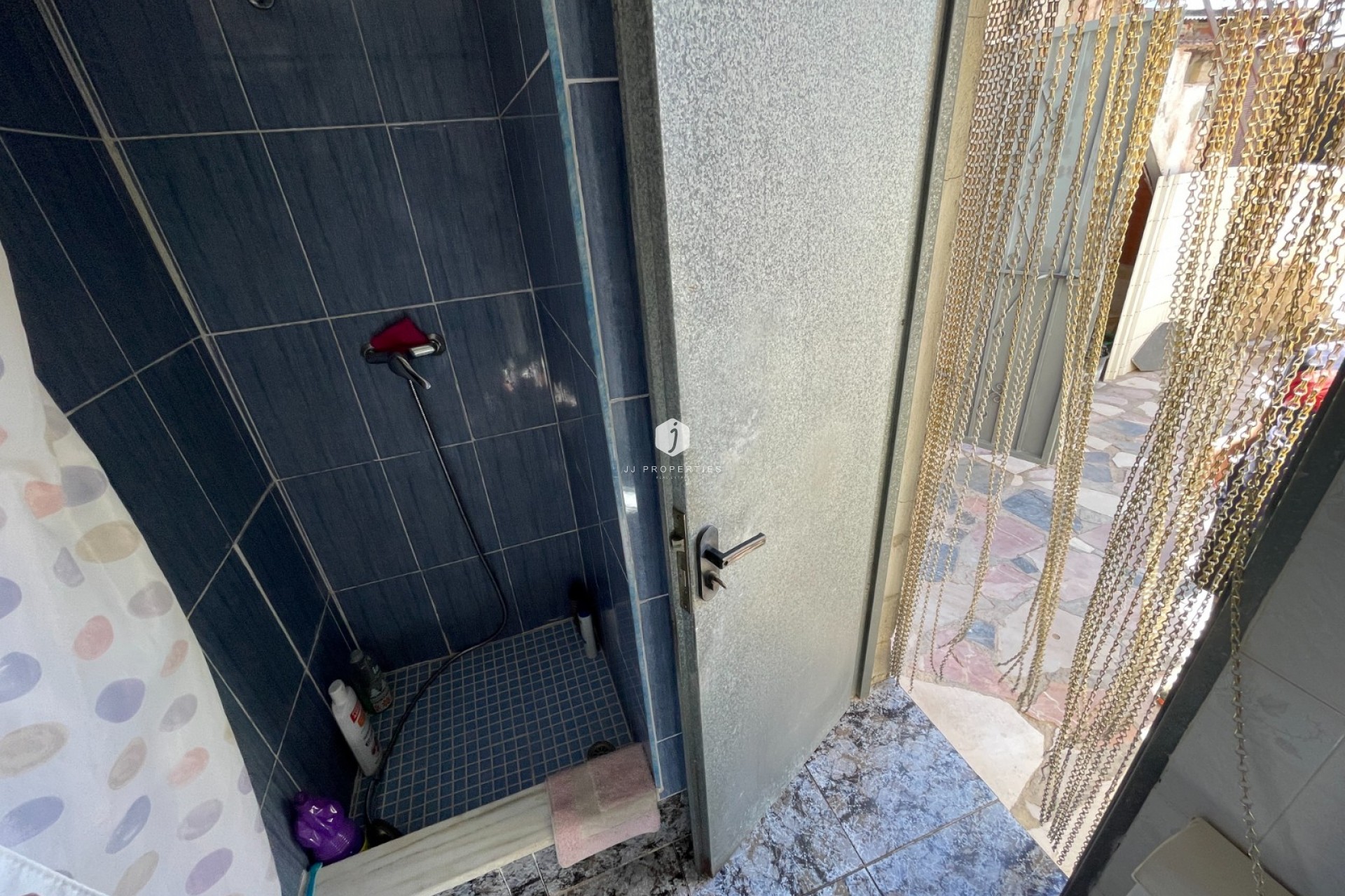 Z drugiej ręki - Szalet -
San Fulgencio - Costa Blanca