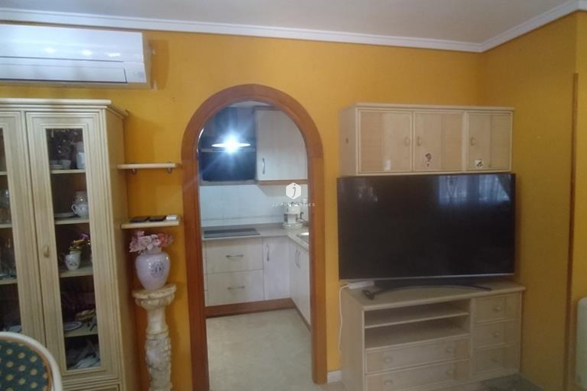 Z drugiej ręki - Szalet -
Torrevieja - AGUAS NUEVAS 25