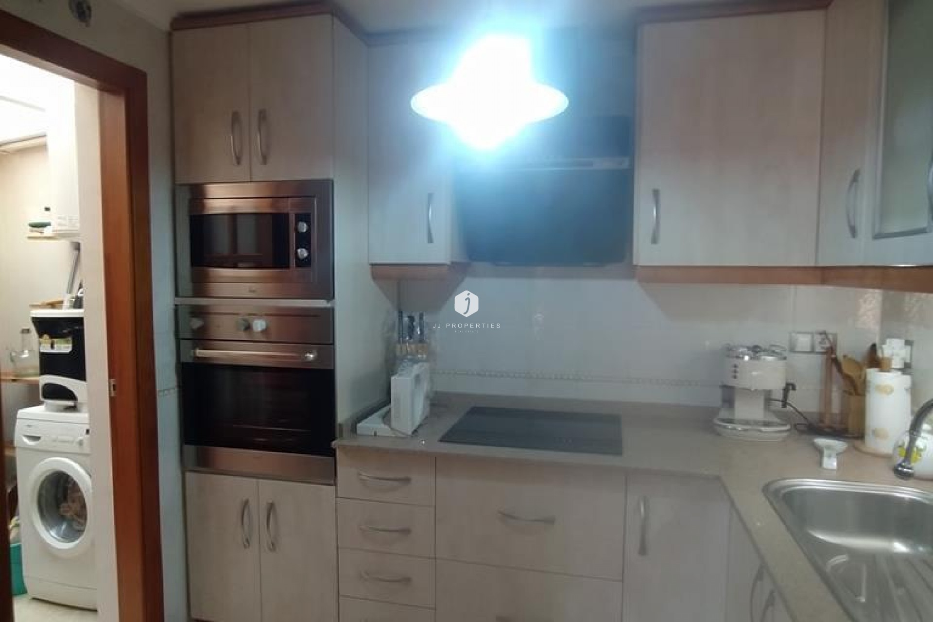 Z drugiej ręki - Szalet -
Torrevieja - AGUAS NUEVAS 25