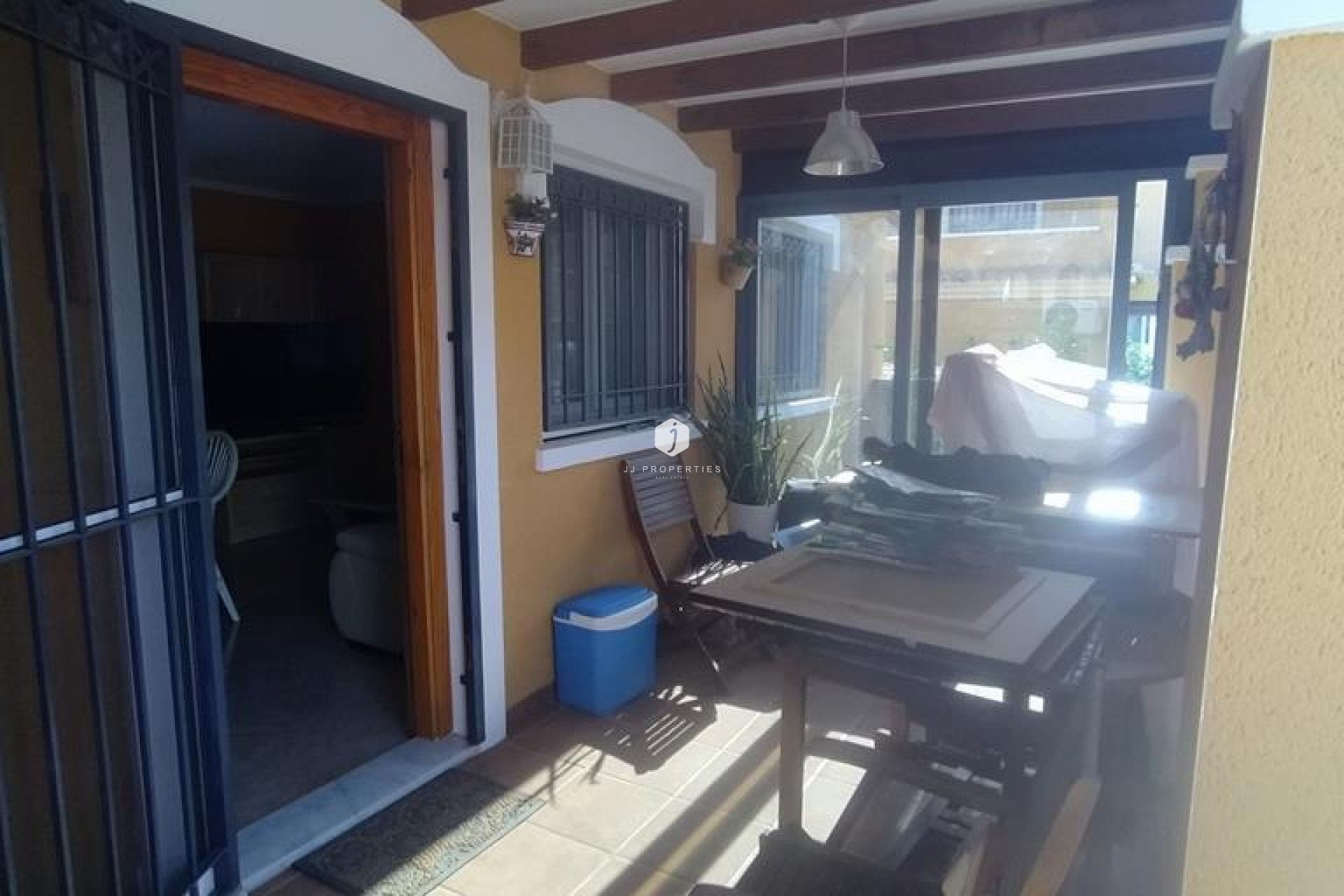 Z drugiej ręki - Szalet -
Torrevieja - AGUAS NUEVAS 25