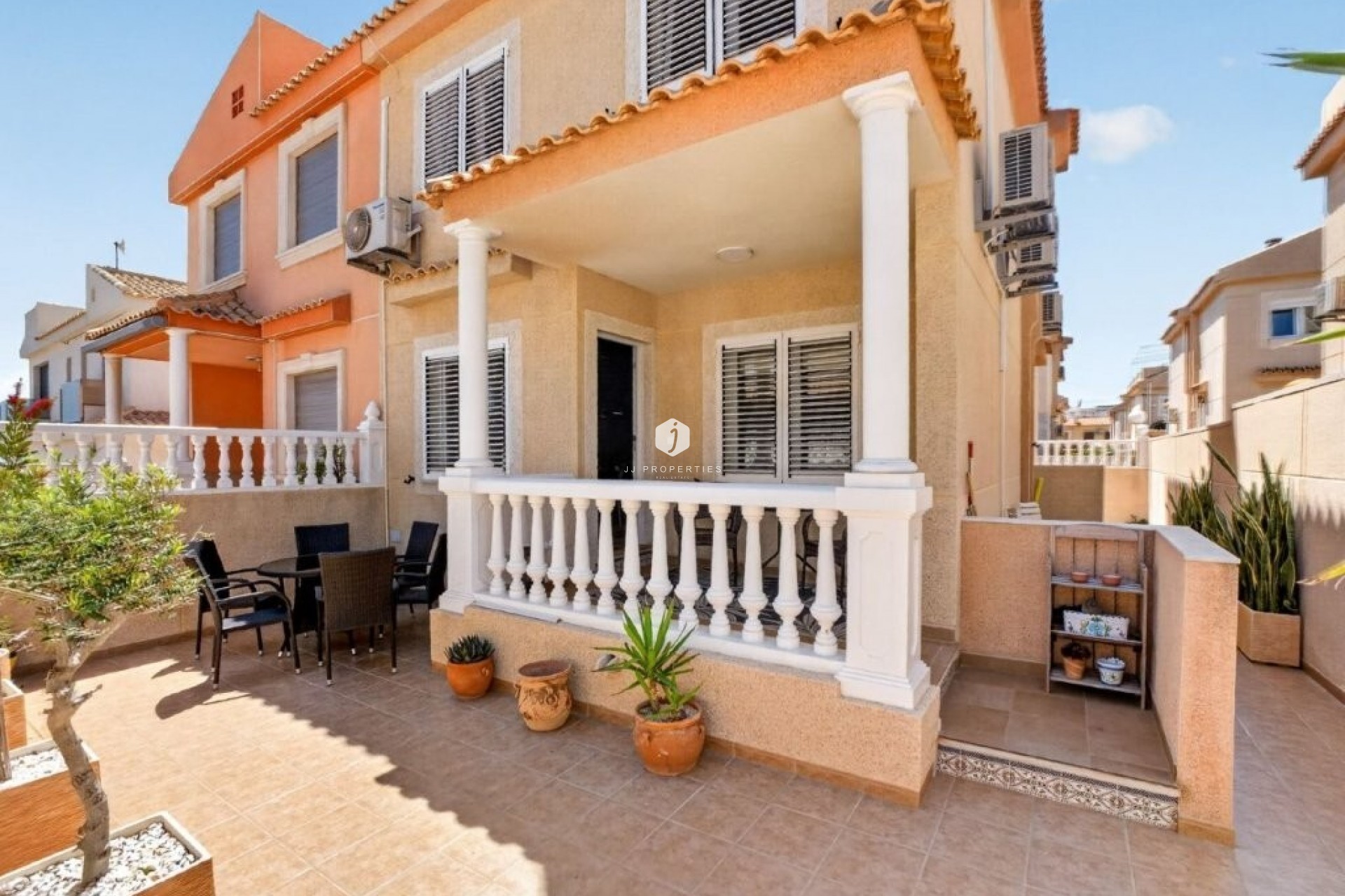 Z drugiej ręki - Szalet -
Torrevieja - Cabo cervera