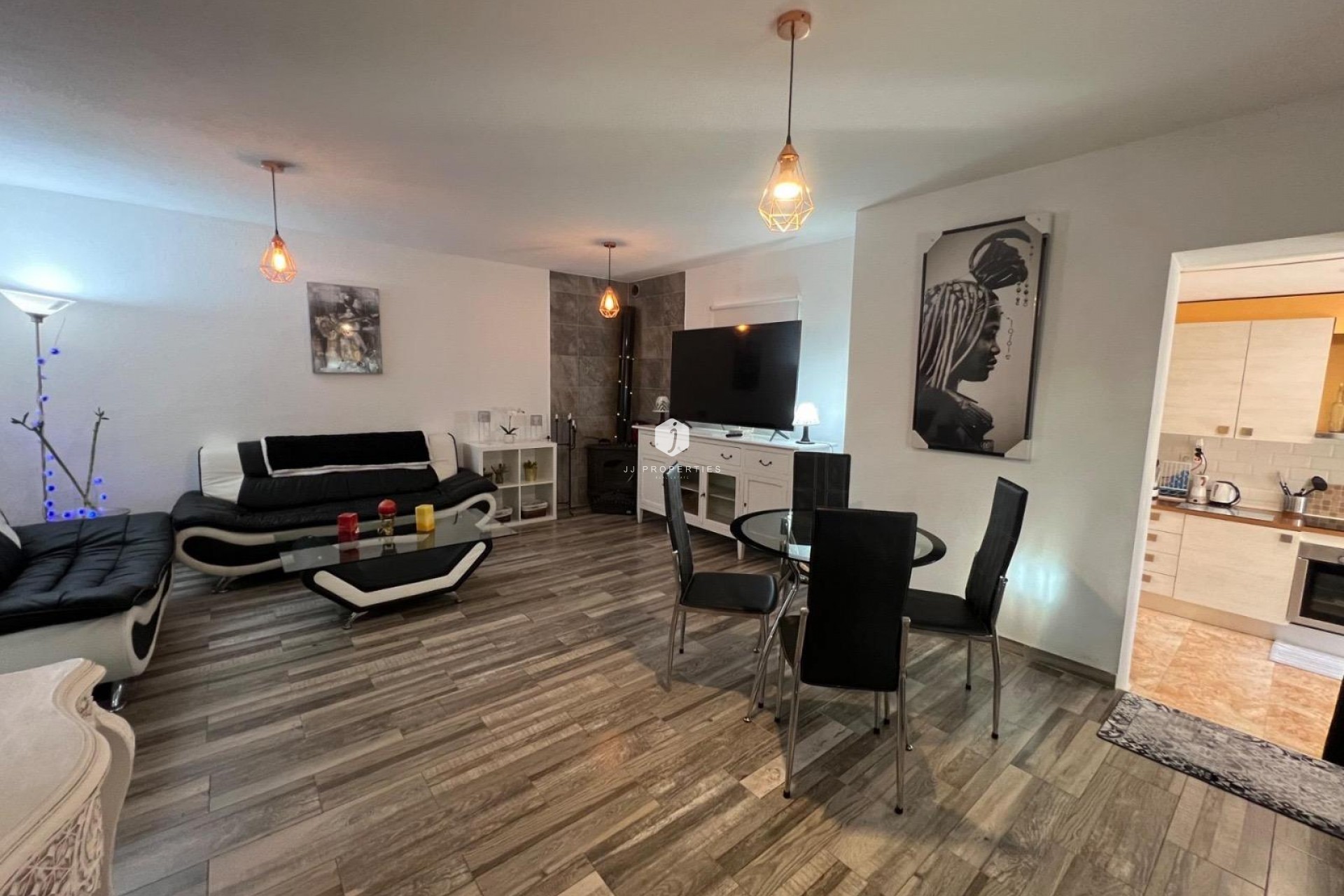 Z drugiej ręki - Szalet -
Torrevieja - Calas blanca