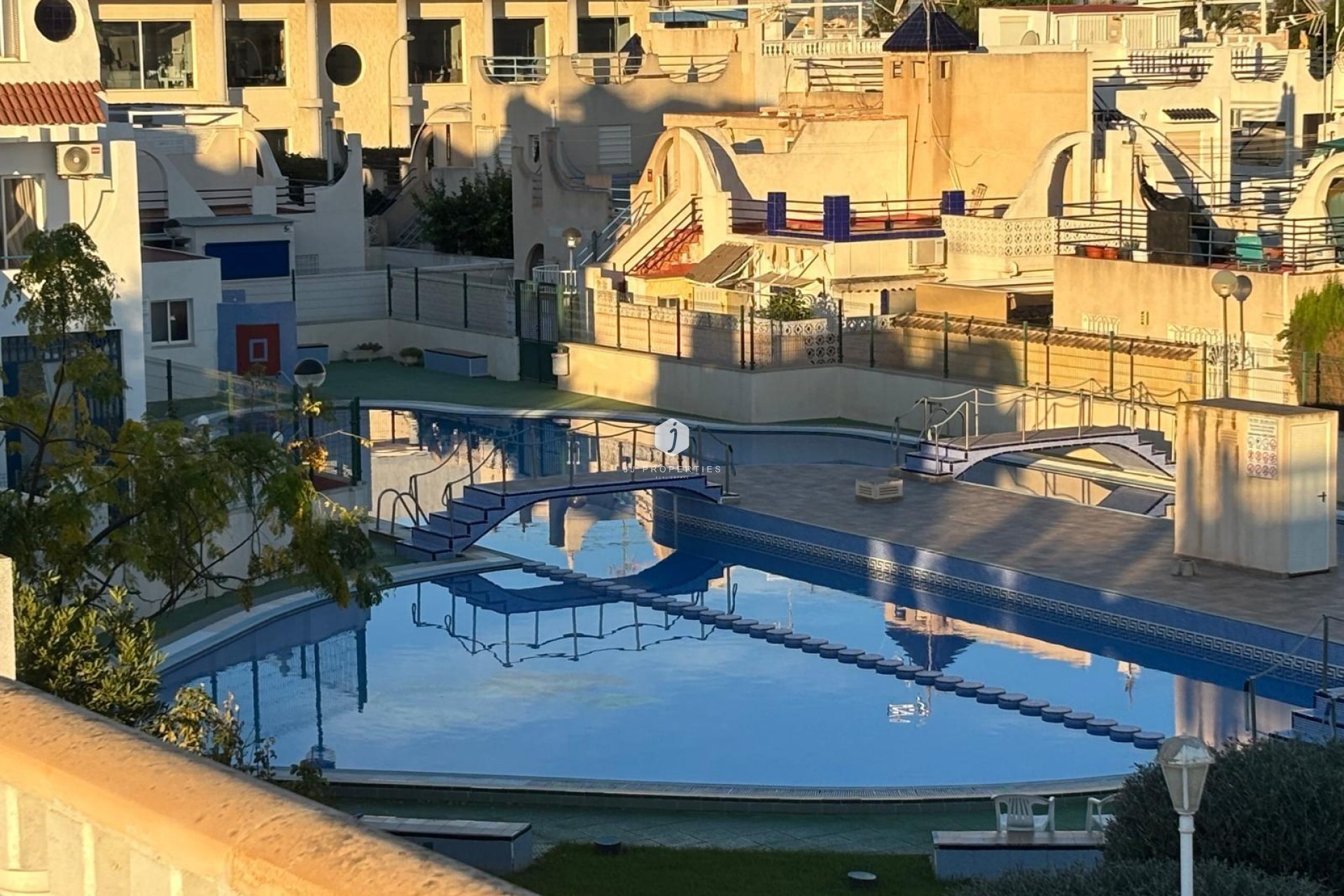 Z drugiej ręki - Szalet -
Torrevieja - Carrefour