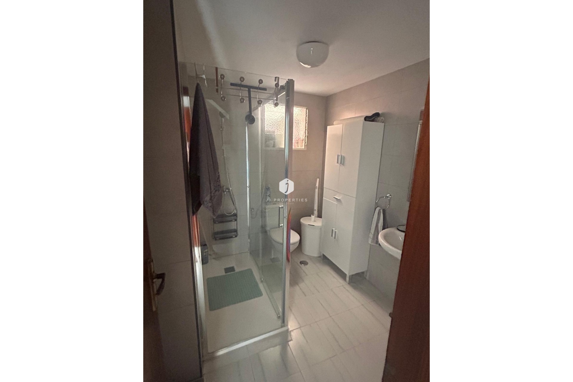 Z drugiej ręki - Szalet -
Torrevieja - Centro