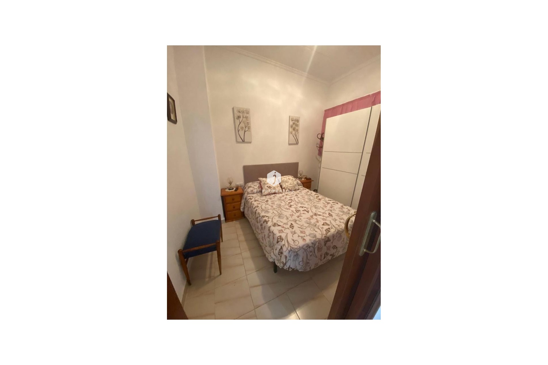 Z drugiej ręki - Szalet -
Torrevieja - Centro