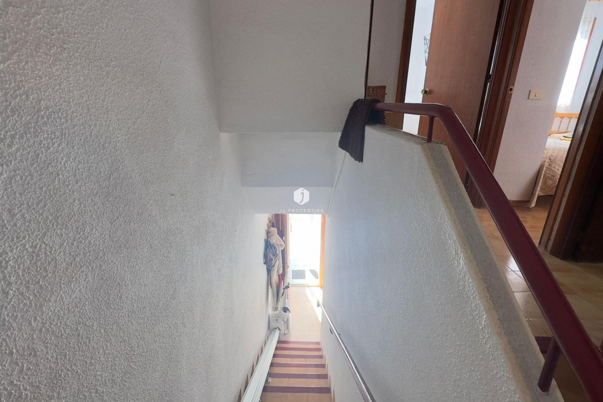 Z drugiej ręki - Szalet -
Torrevieja - Centro