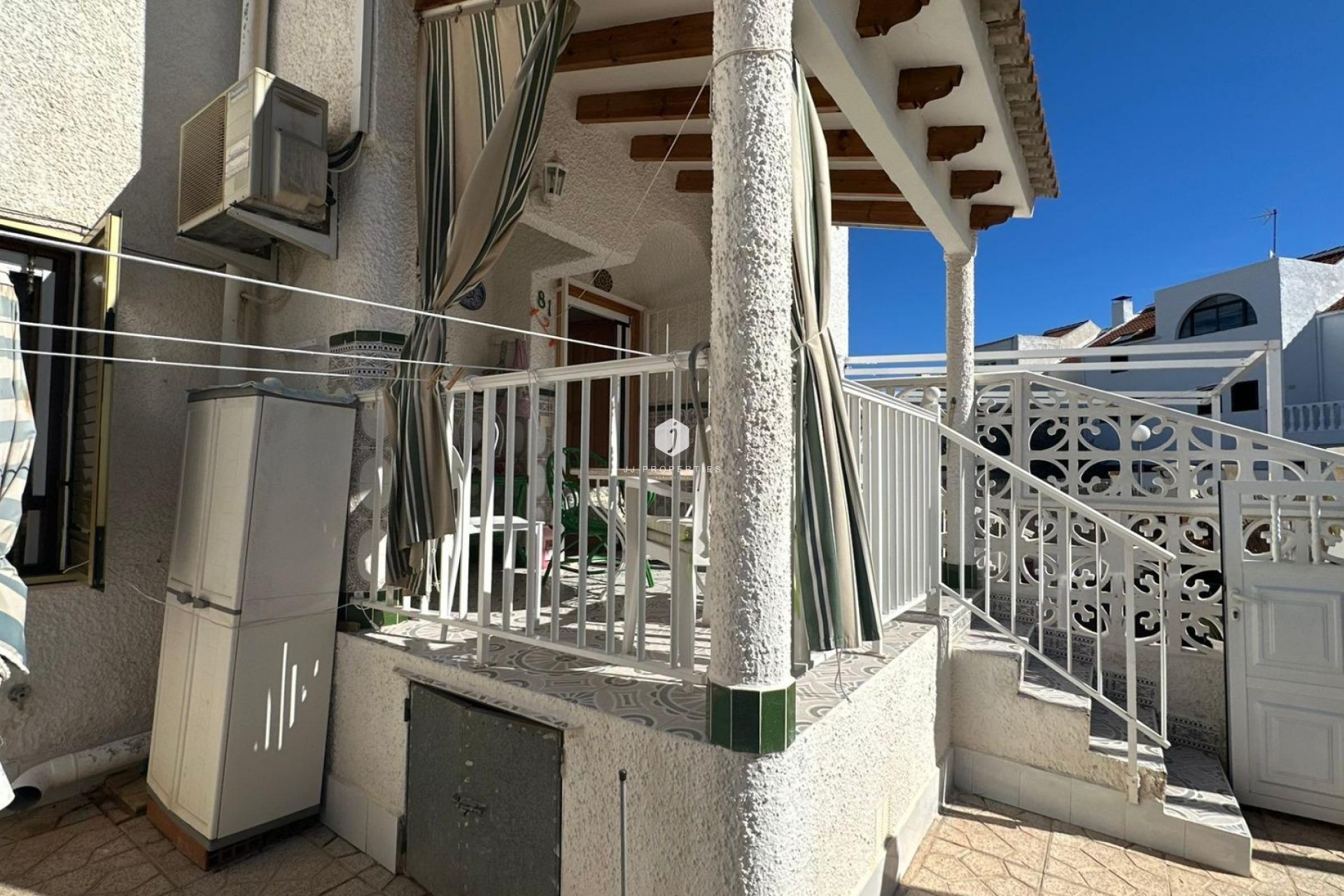 Z drugiej ręki - Szalet -
Torrevieja - Centro