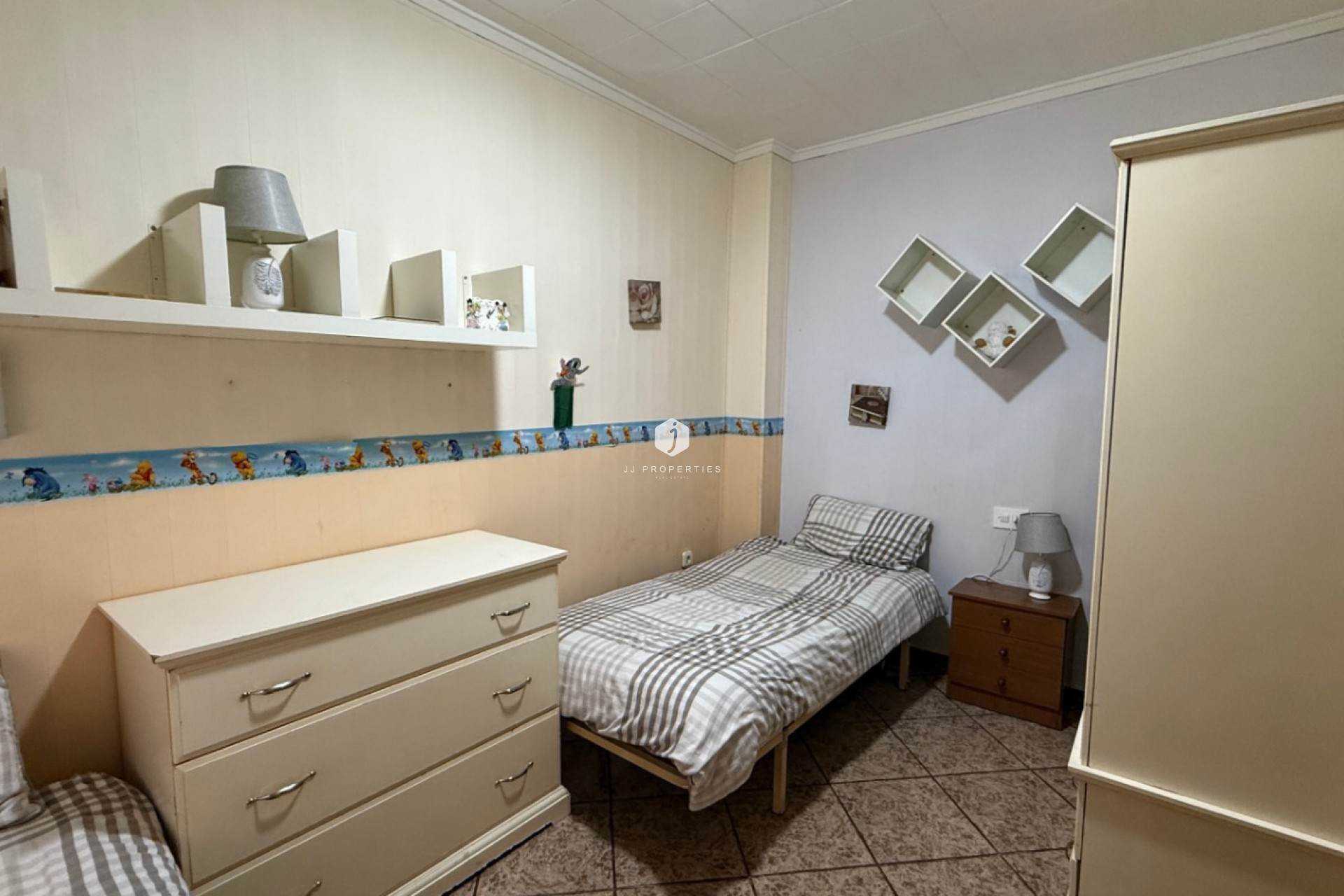 Z drugiej ręki - Szalet -
Torrevieja - Costa Blanca