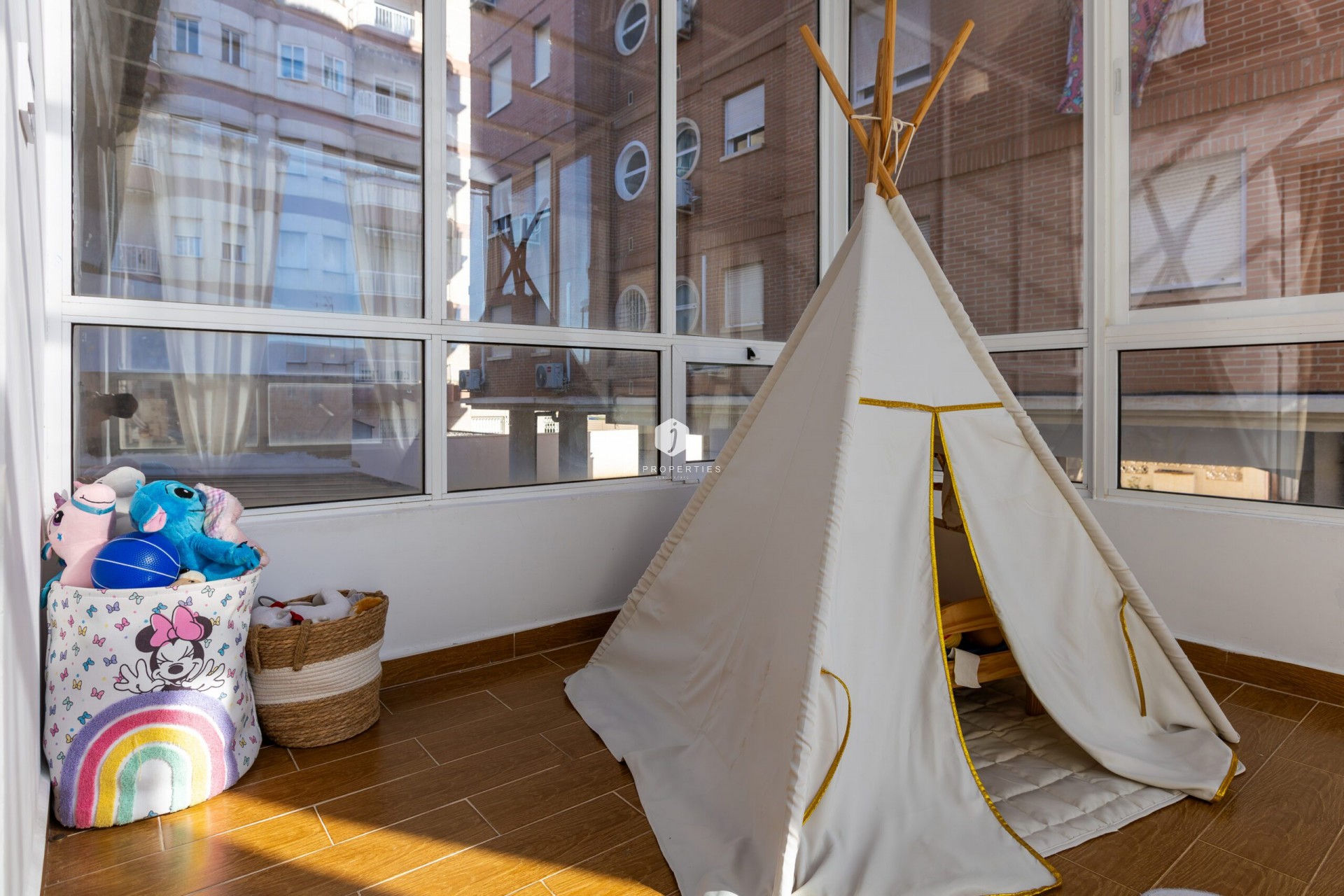 Z drugiej ręki - Szalet -
Torrevieja - Costa Blanca