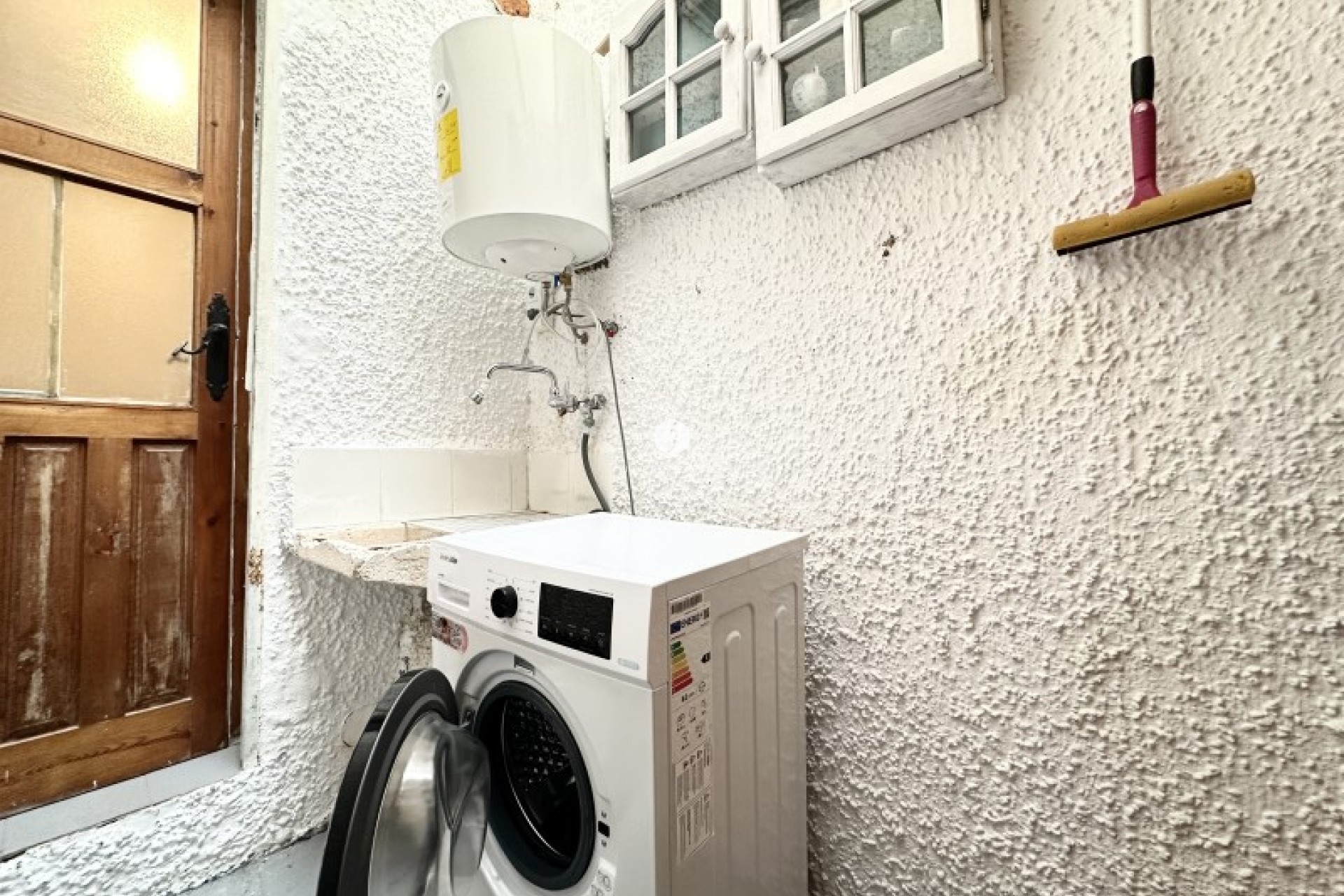 Z drugiej ręki - Szalet -
Torrevieja - Costa Blanca