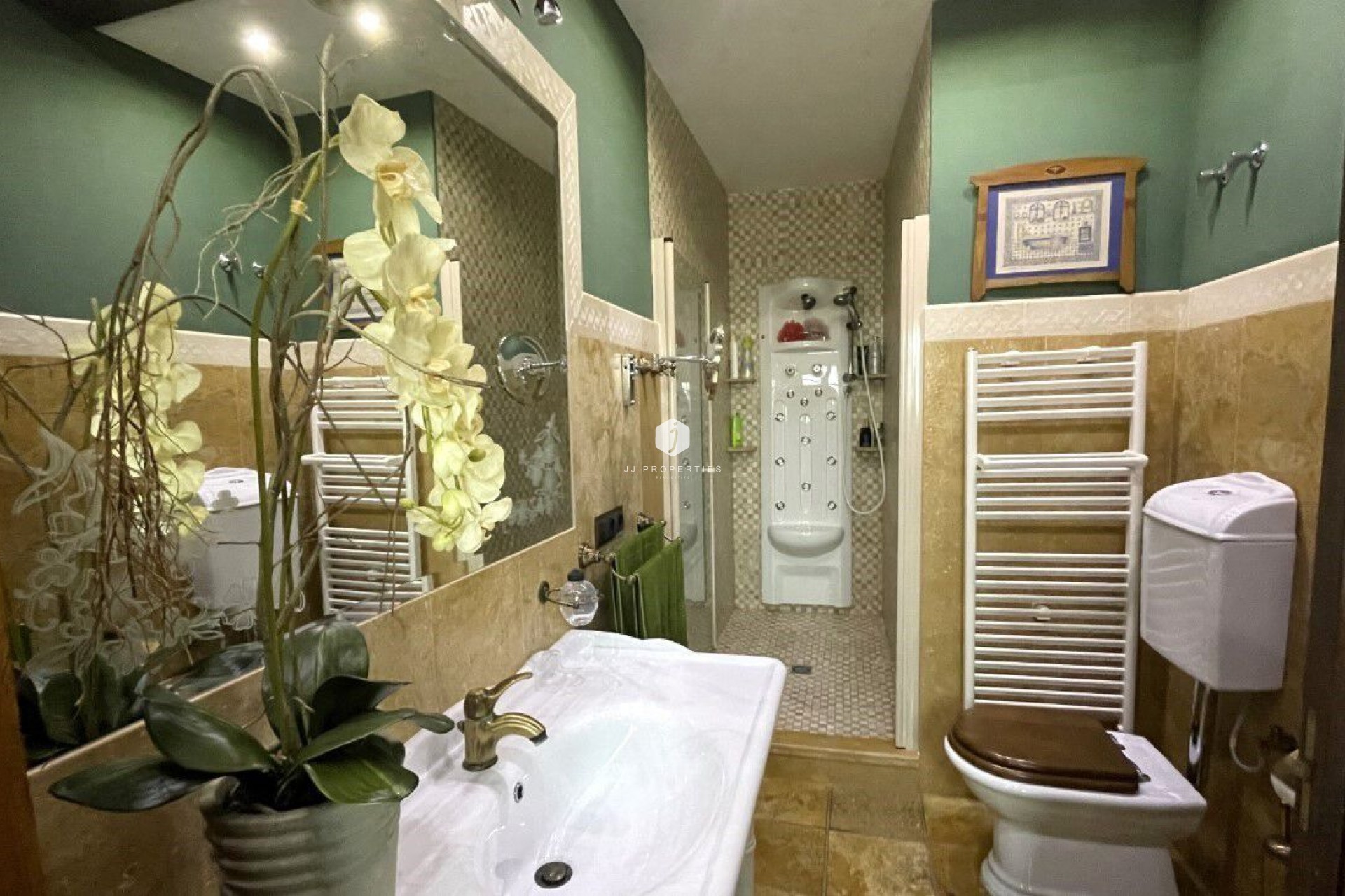 Z drugiej ręki - Szalet -
Torrevieja - Costa Blanca