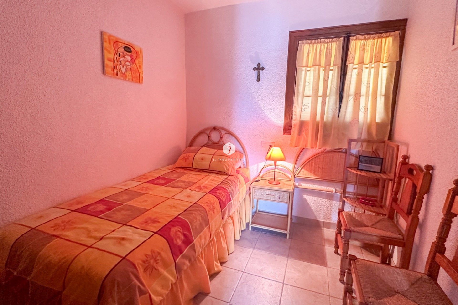 Z drugiej ręki - Szalet -
Torrevieja - Costa Blanca