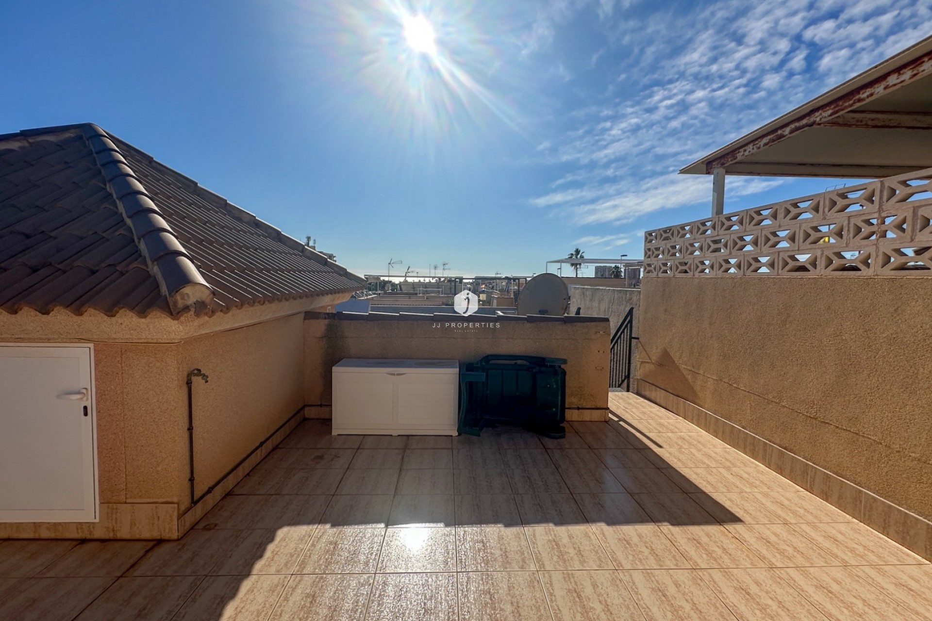 Z drugiej ręki - Szalet -
Torrevieja - Costa Blanca