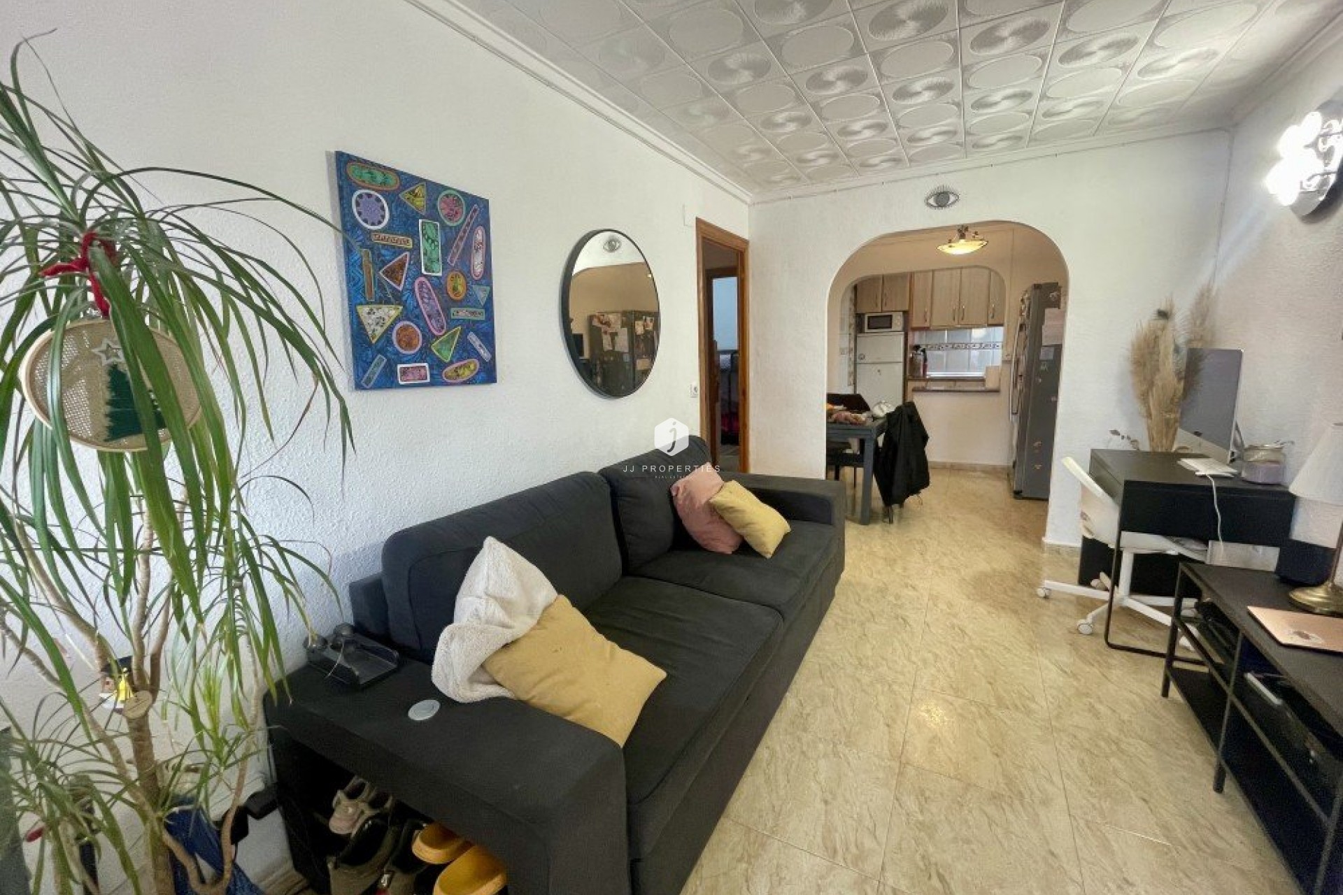 Z drugiej ręki - Szalet -
Torrevieja - Costa Blanca