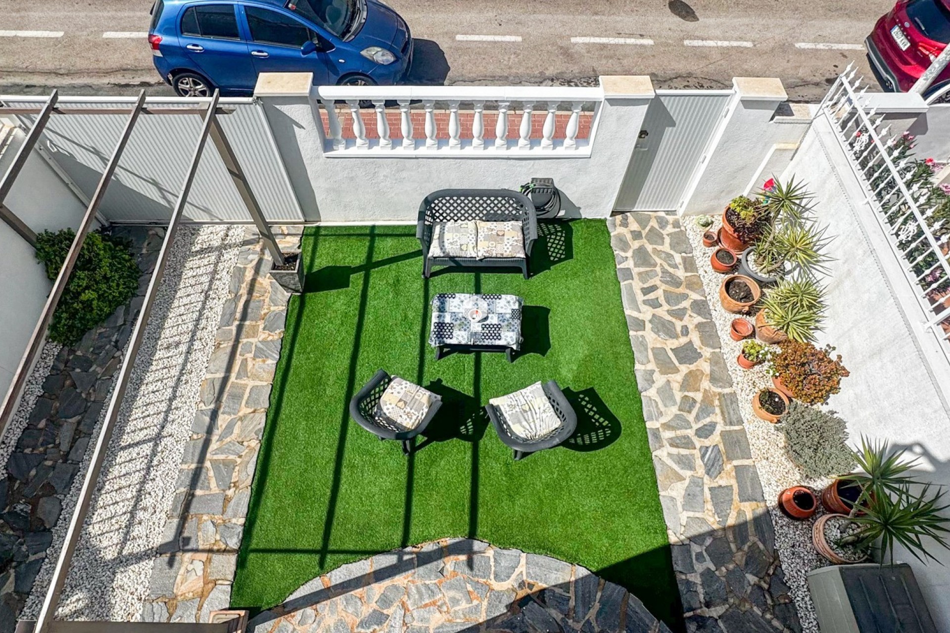 Z drugiej ręki - Szalet -
Torrevieja - Costa Blanca