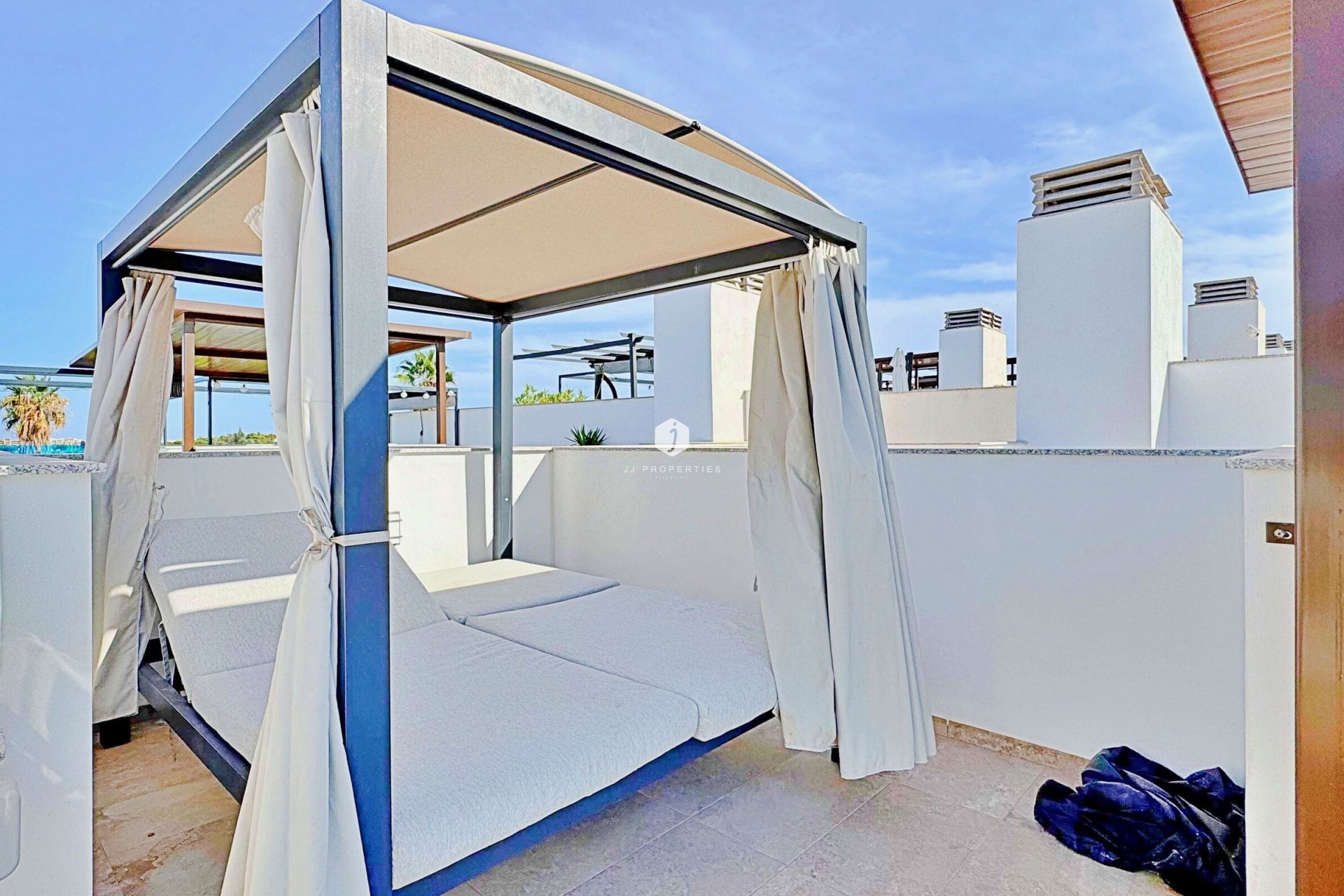 Z drugiej ręki - Szalet -
Torrevieja - Costa Blanca