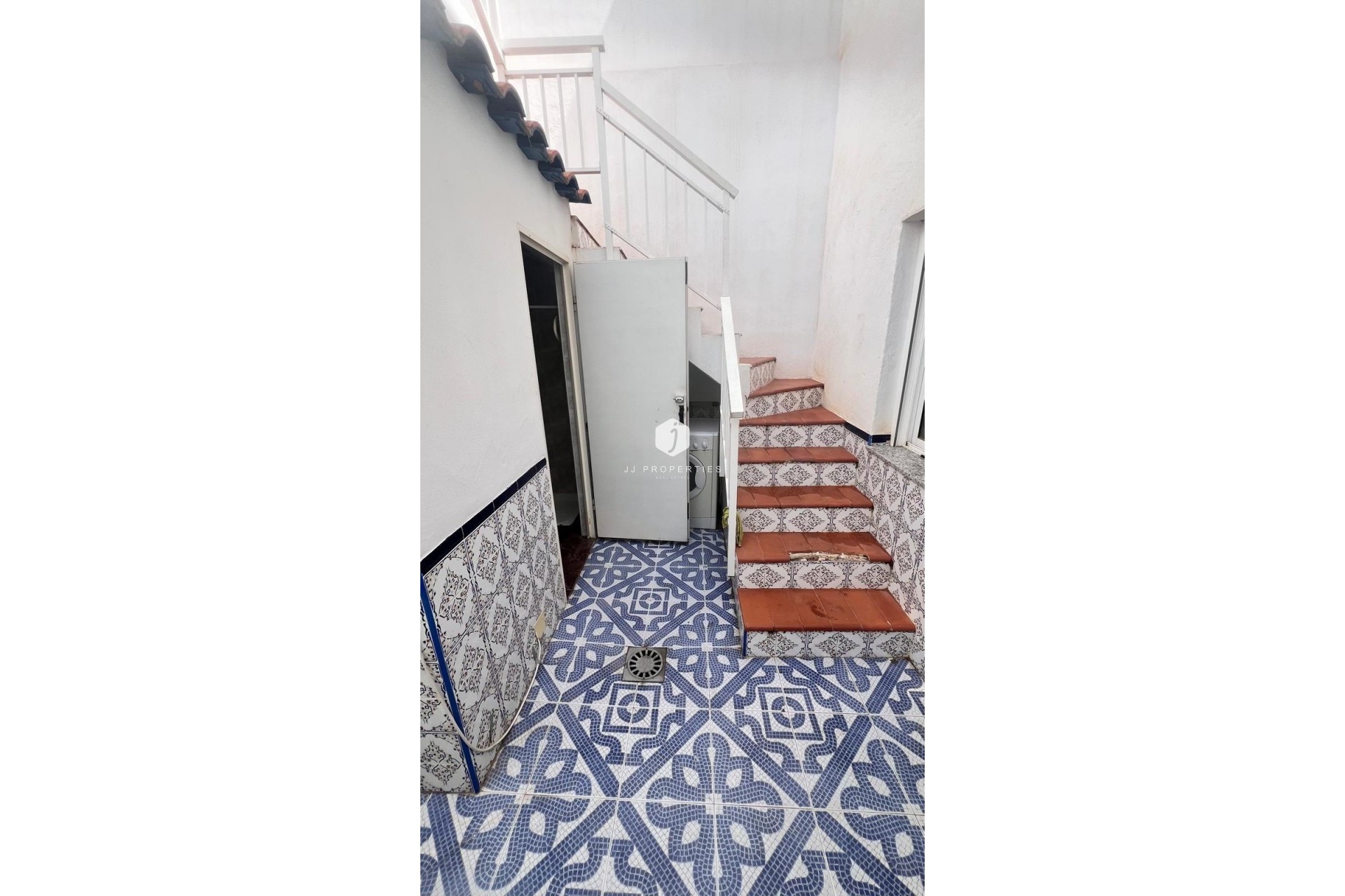 Z drugiej ręki - Szalet -
Torrevieja - Estacion de autobuses