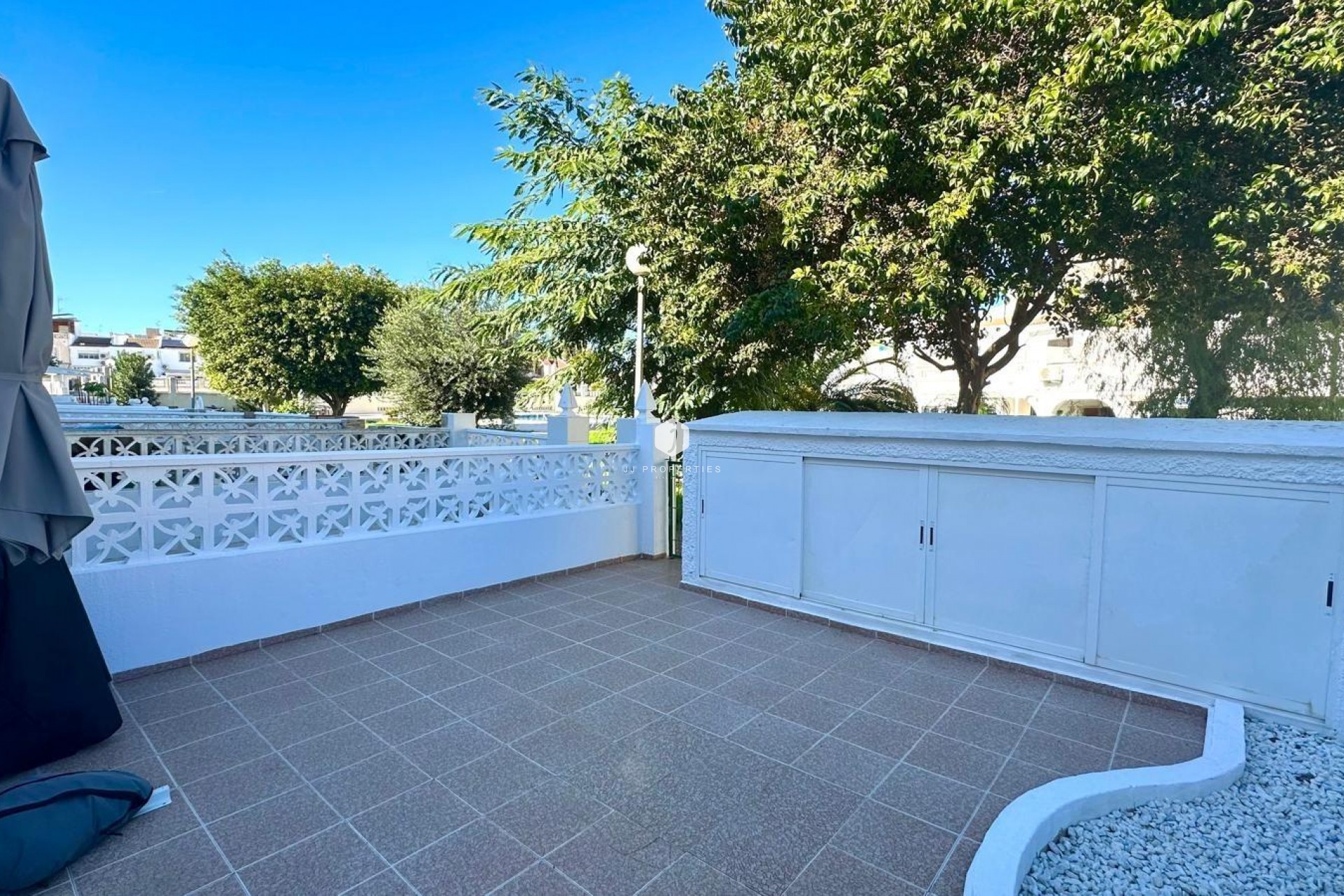 Z drugiej ręki - Szalet -
Torrevieja - Estacion de autobuses