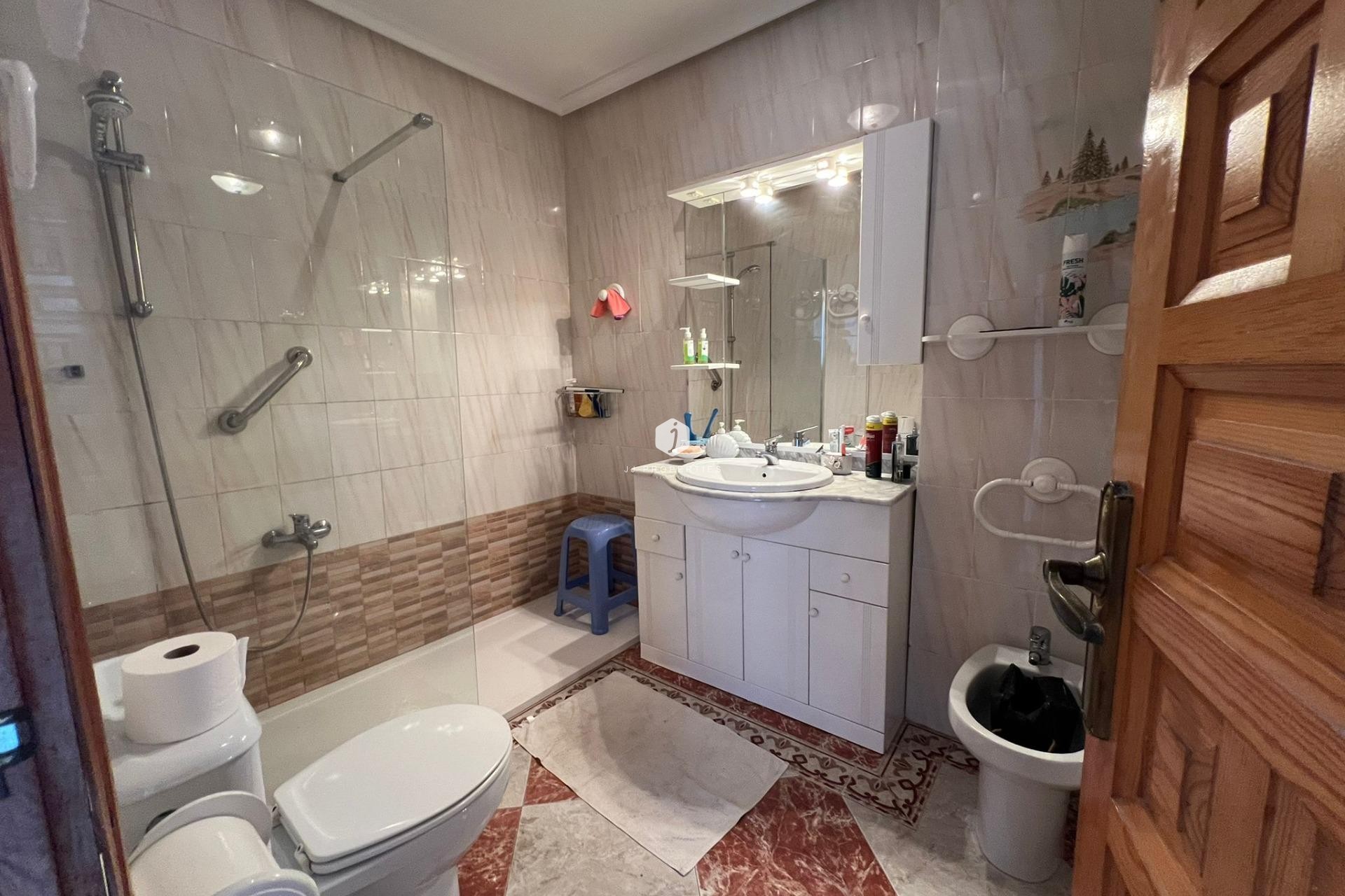 Z drugiej ręki - Szalet -
Torrevieja - La Mata