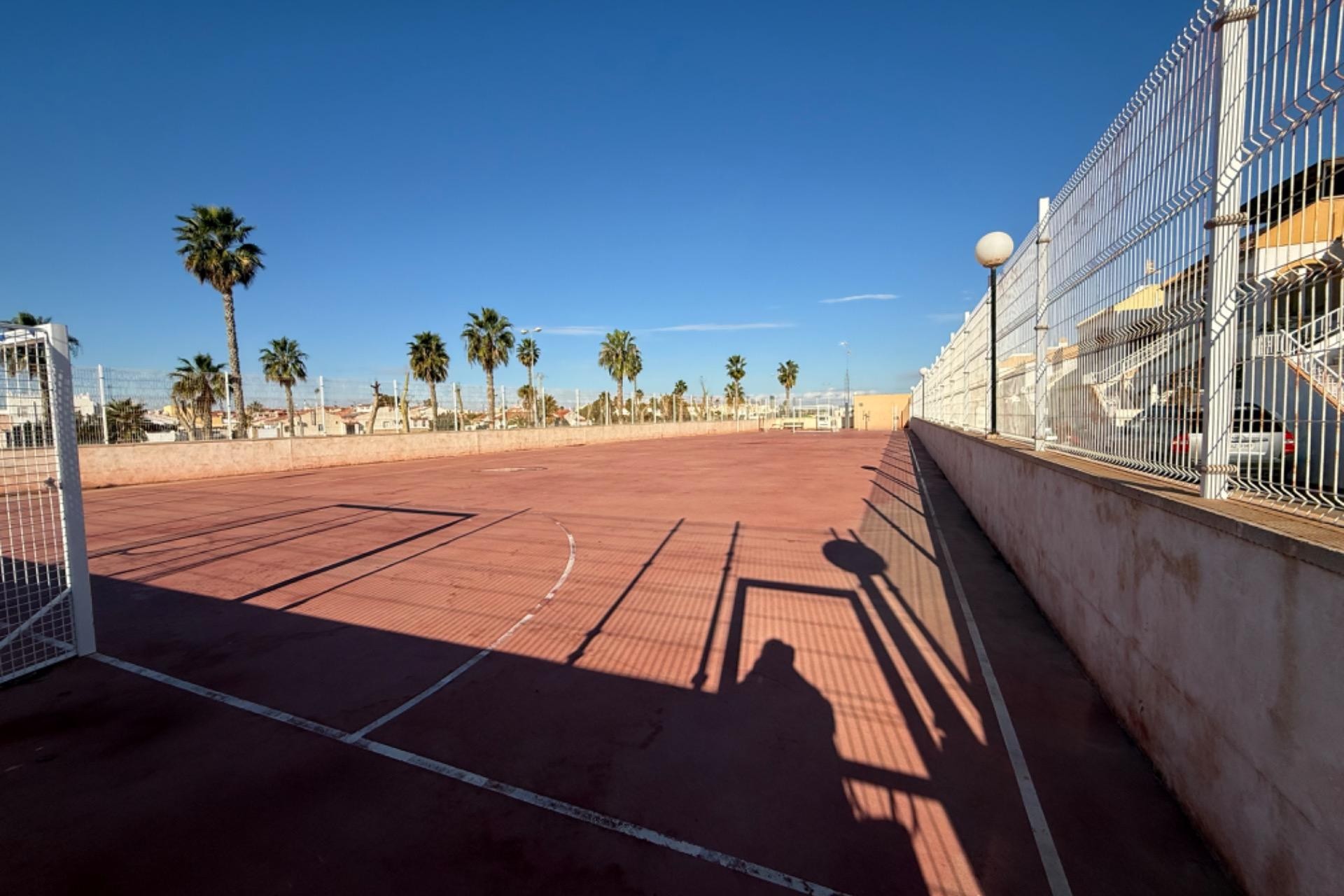 Z drugiej ręki - Szalet -
Torrevieja - La Siesta - El Salado - Torreta