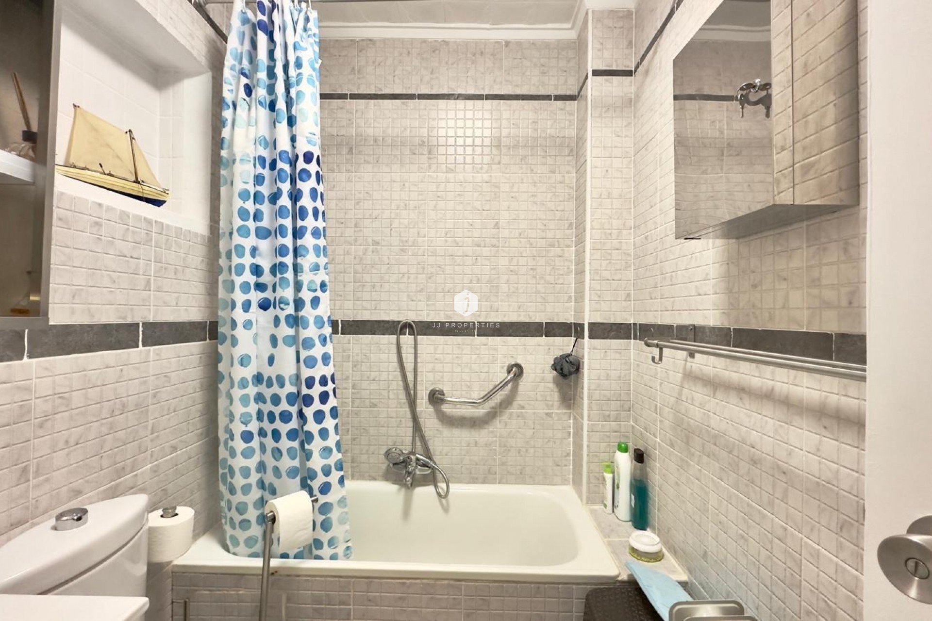 Z drugiej ręki - Szalet -
Torrevieja - La Siesta - El Salado - Torreta