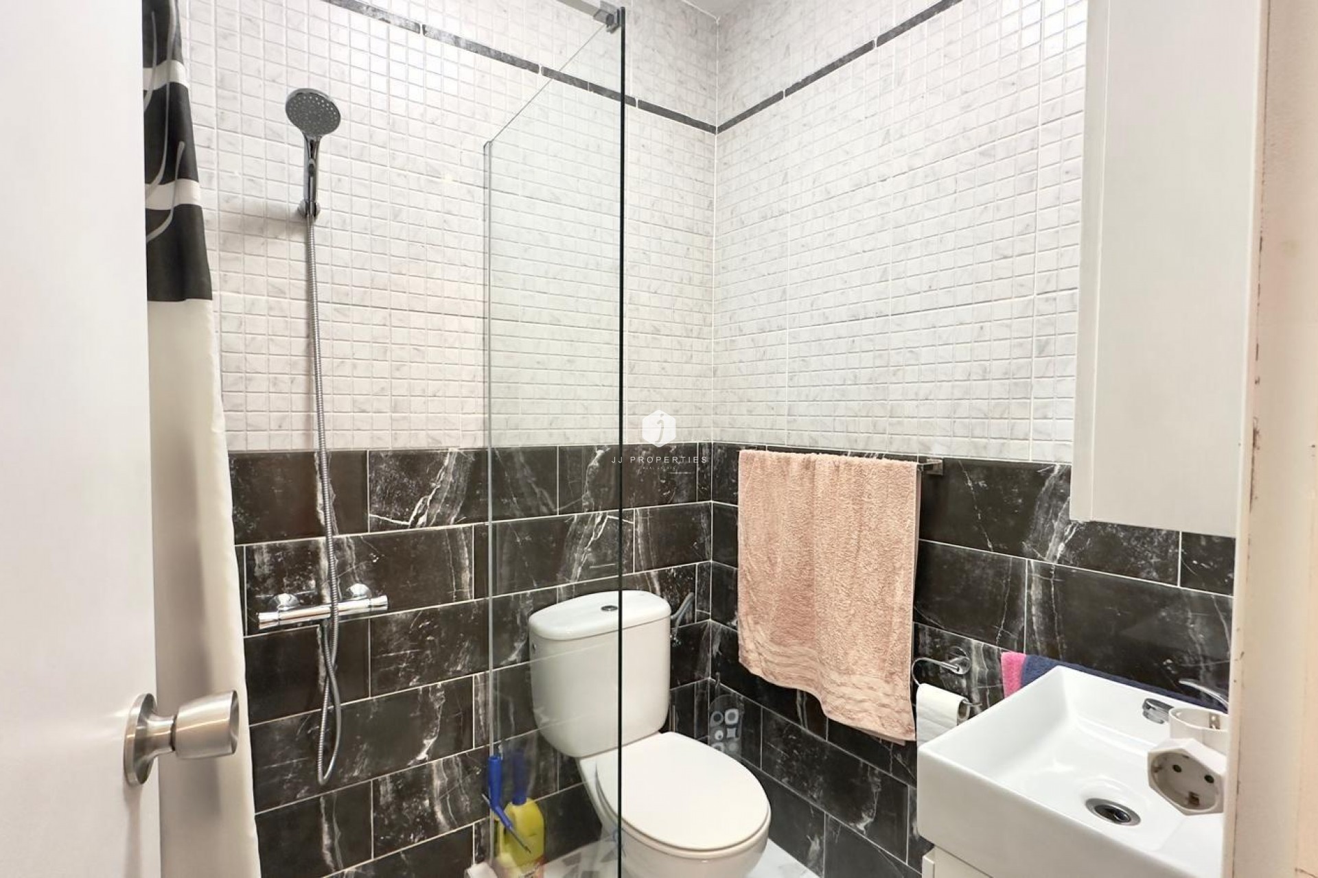 Z drugiej ręki - Szalet -
Torrevieja - La Siesta - El Salado - Torreta