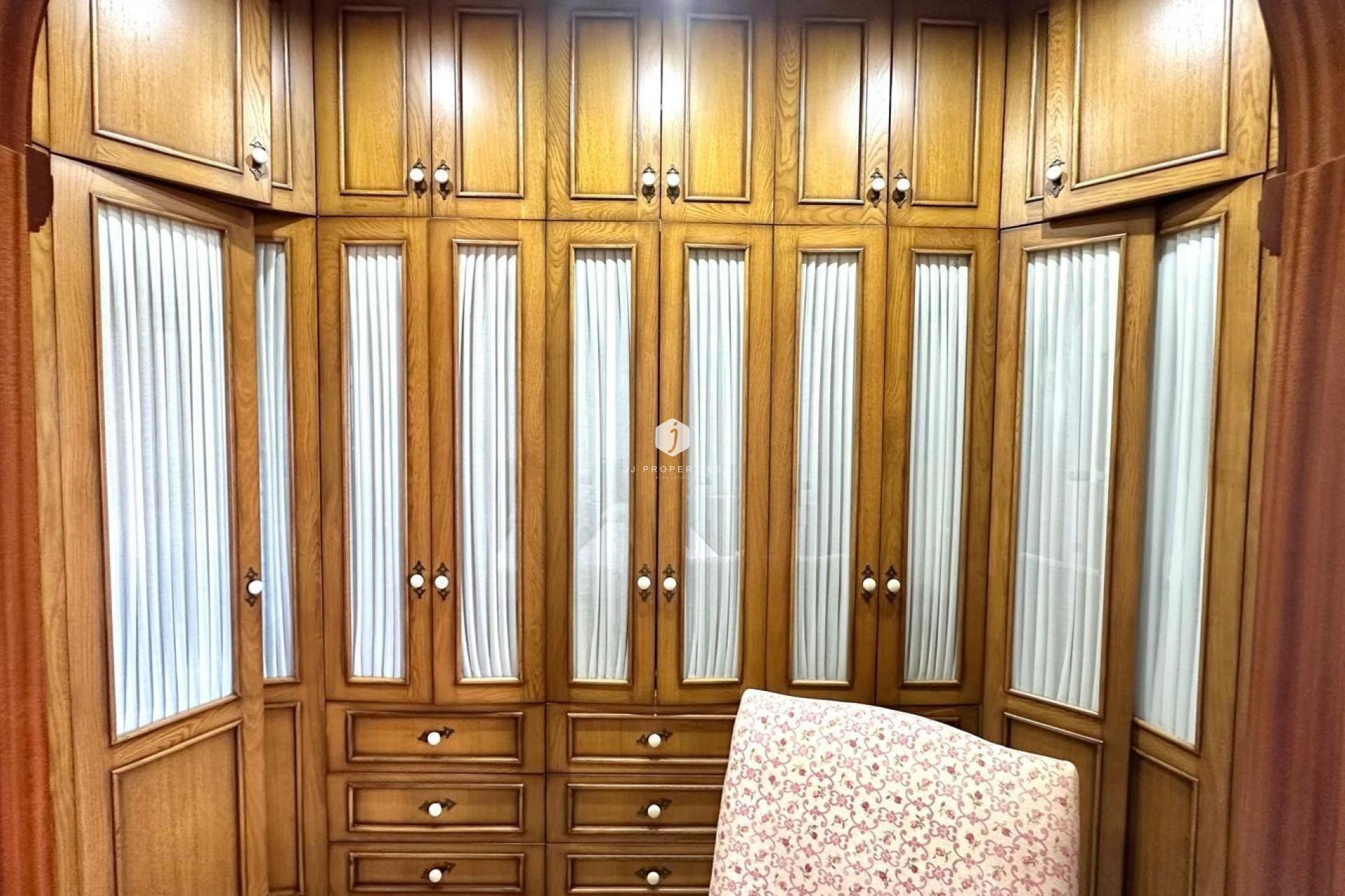 Z drugiej ręki - Szalet -
Torrevieja - La siesta