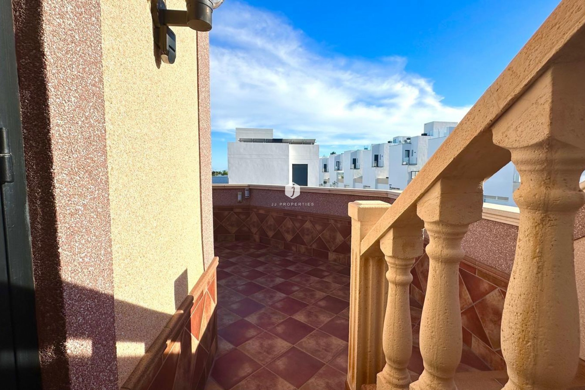 Z drugiej ręki - Szalet -
Torrevieja - La siesta