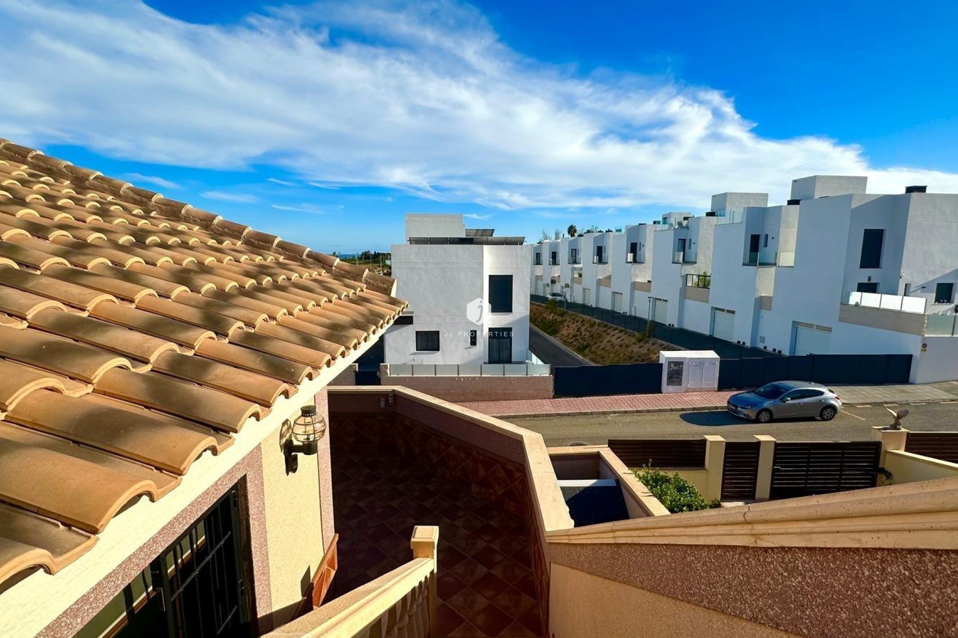 Z drugiej ręki - Szalet -
Torrevieja - La siesta